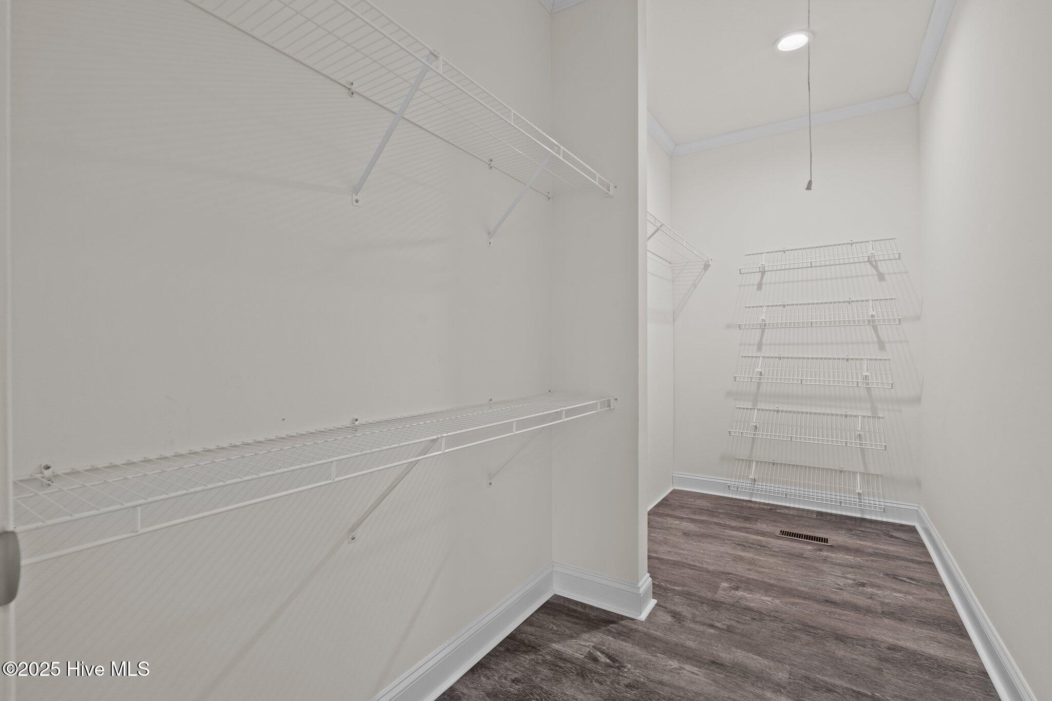 100 Holmes Lane Property Photo 27