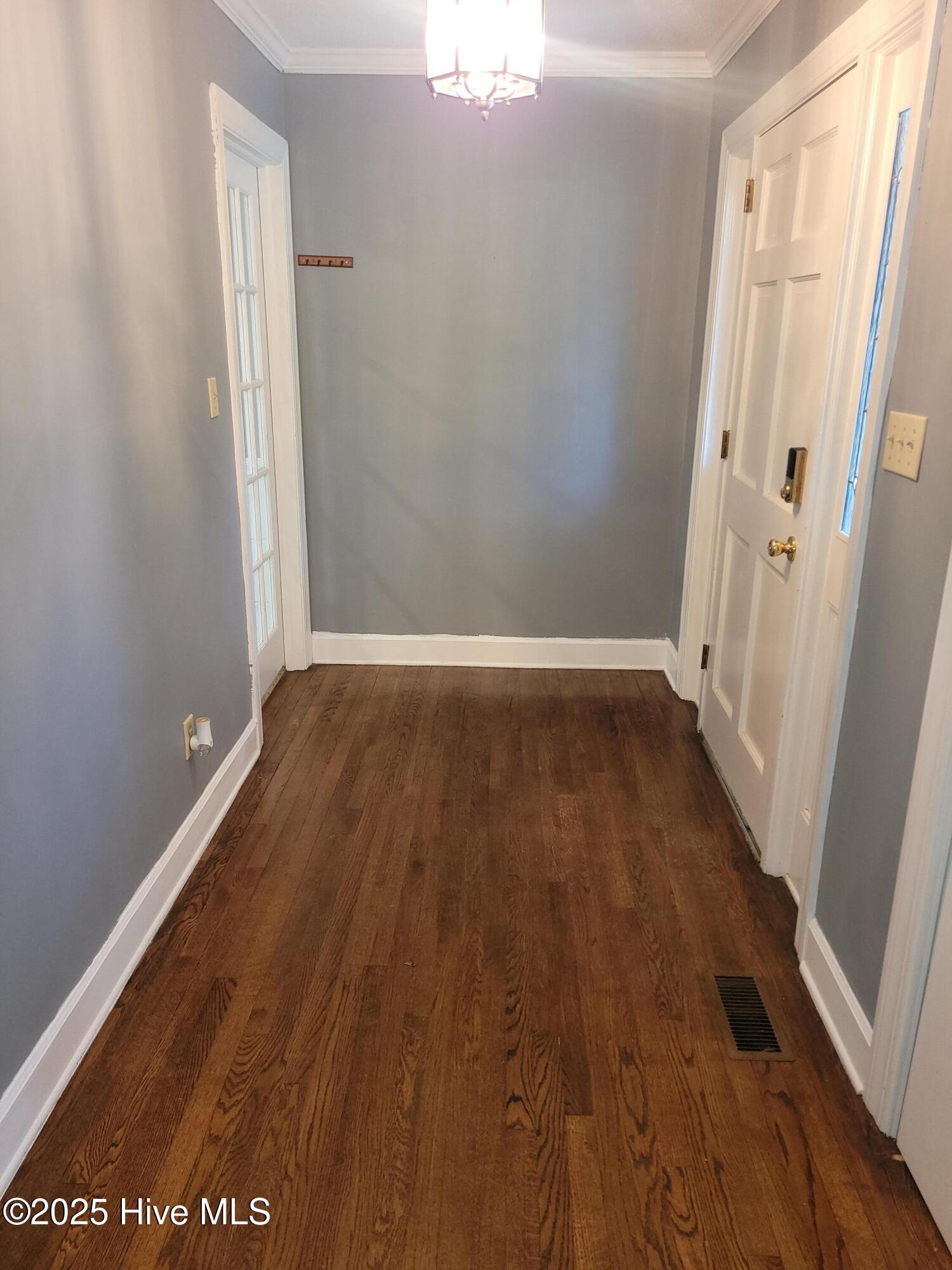 502 Crestline Boulevard Property Photo 13
