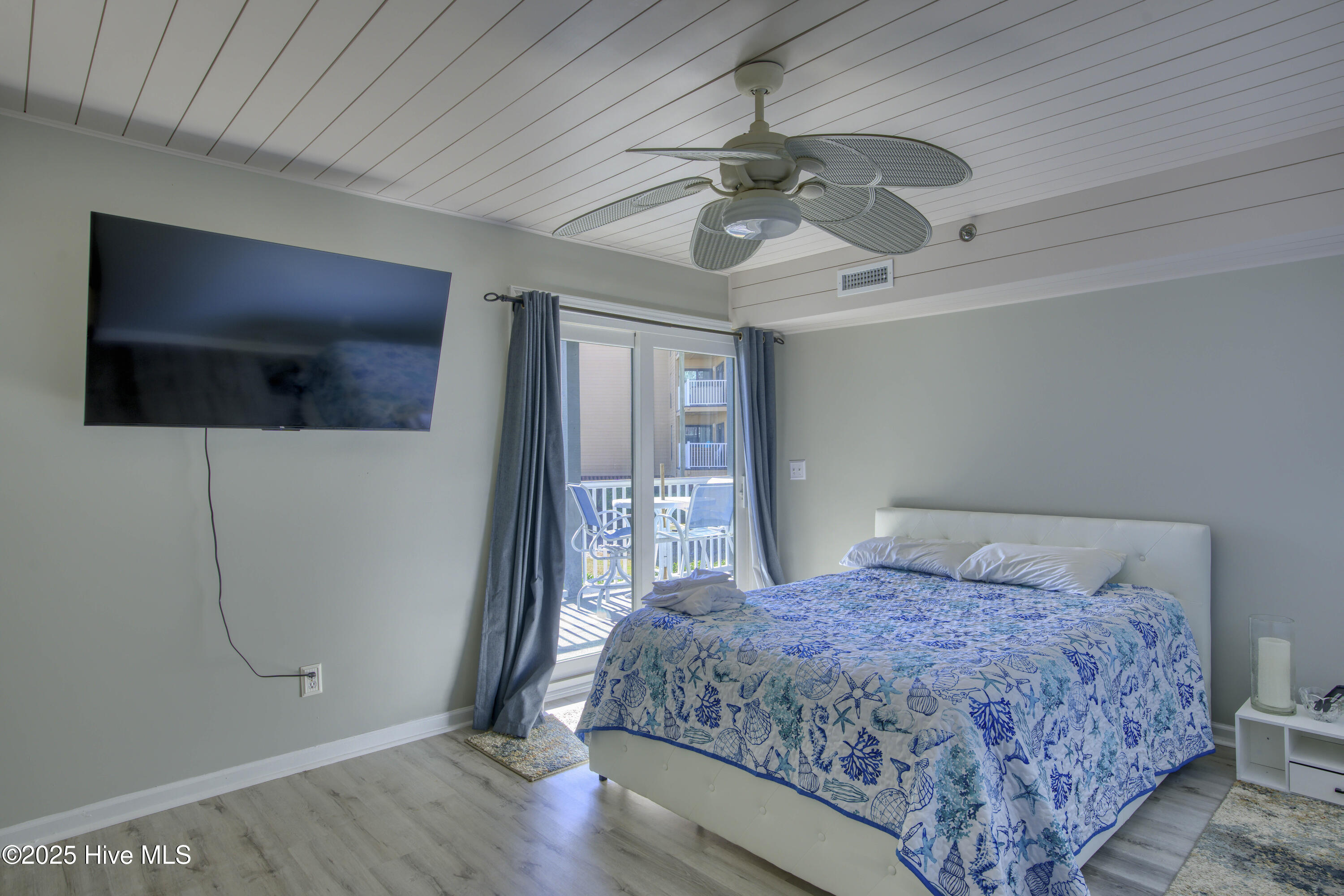 1896 New River Inlet Road Unit 1102 Property Photo 17