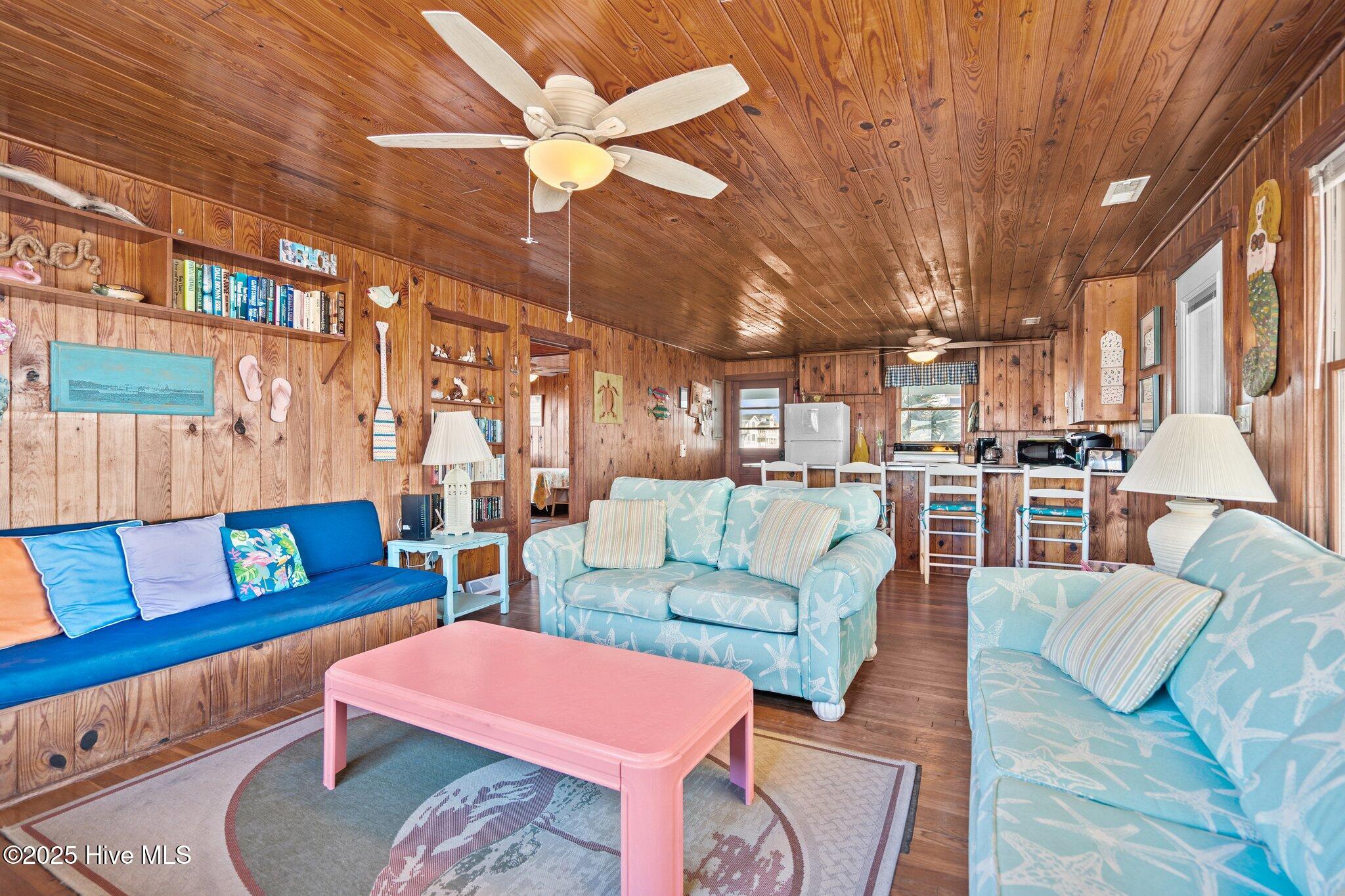 1049 Ocean Boulevard Property Photo 9