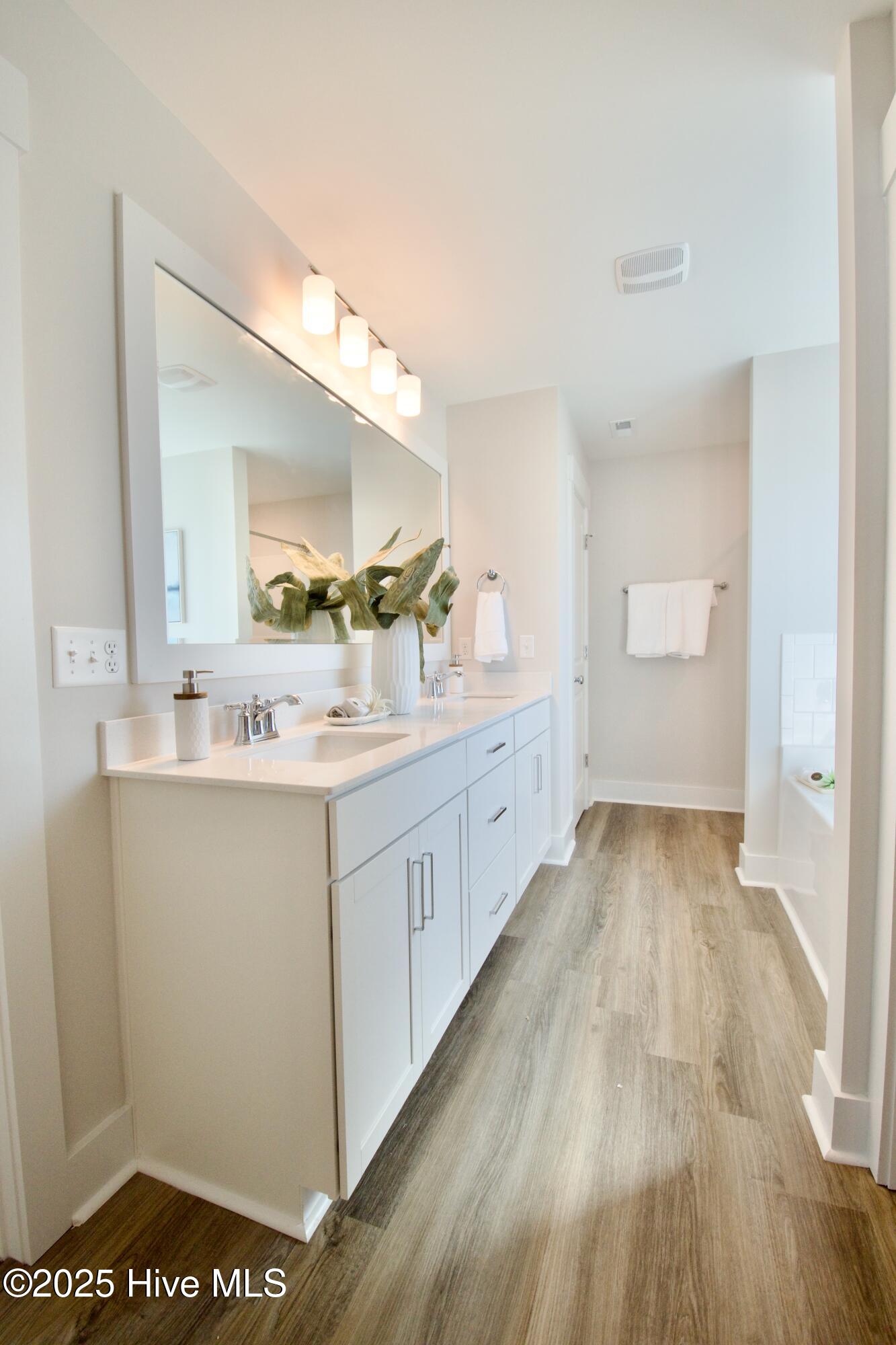 810 Red Sky Drive Property Photo 10