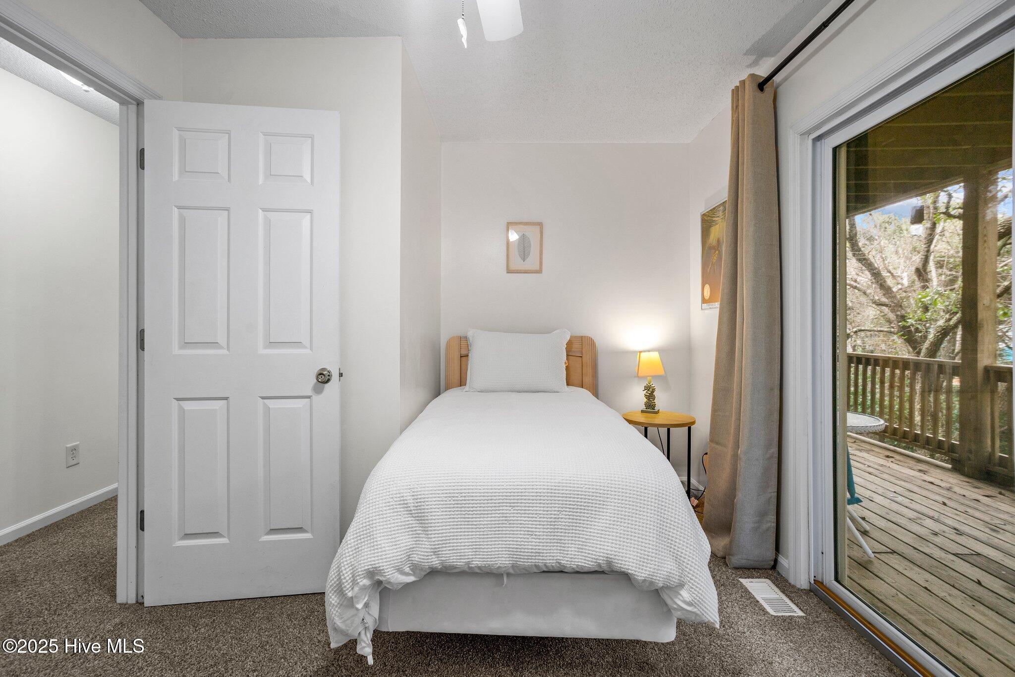 105 Fairytale Lane Property Photo 32