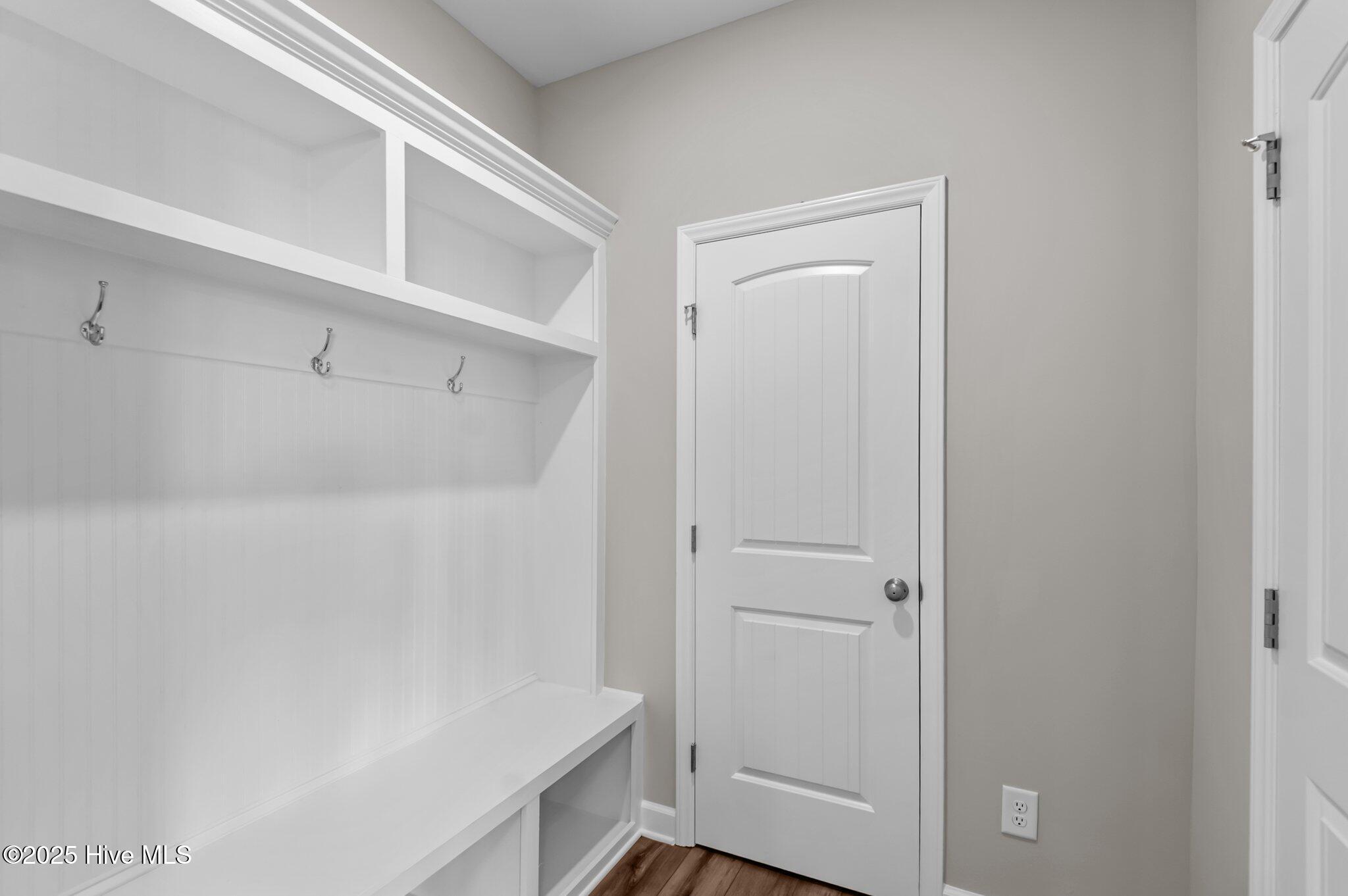 1057 Appaloosa Trail Property Photo 11