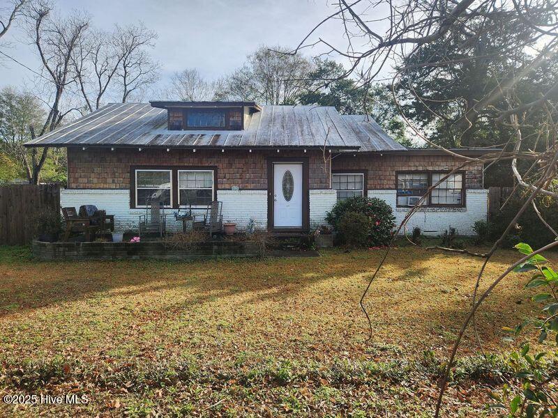 210 Macmillan Avenue Property Photo 1
