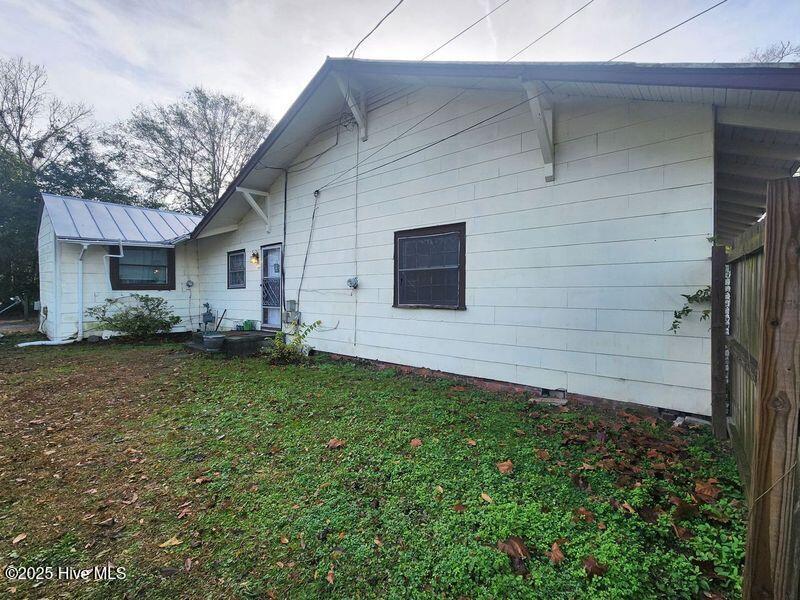 210 Macmillan Avenue Property Photo 4