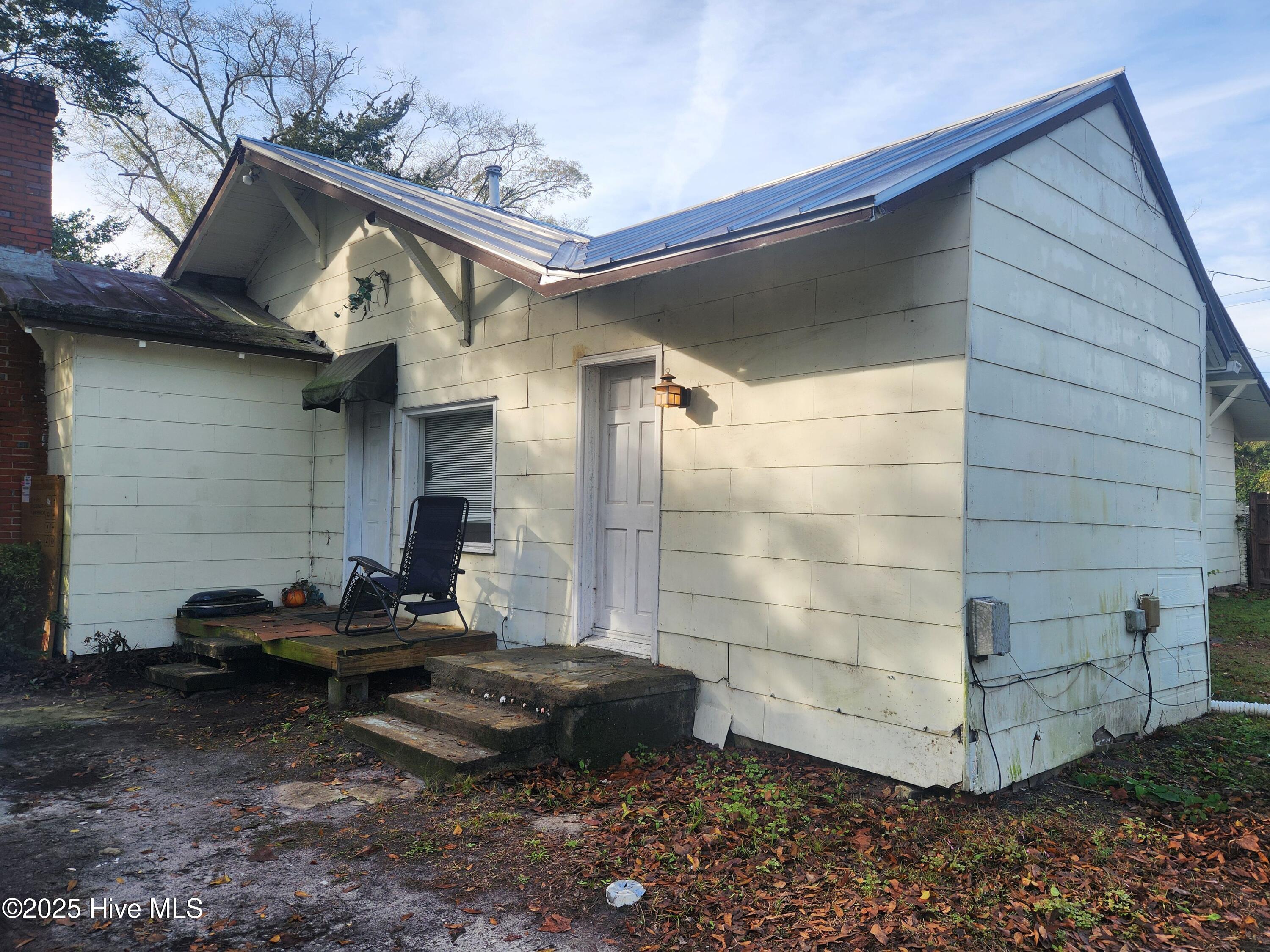 210 Macmillan Avenue Property Photo 10