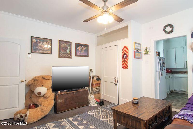 210 Macmillan Avenue Property Photo 12