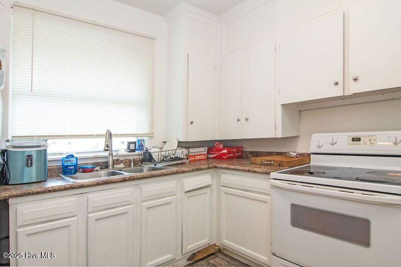 210 Macmillan Avenue Property Photo 13