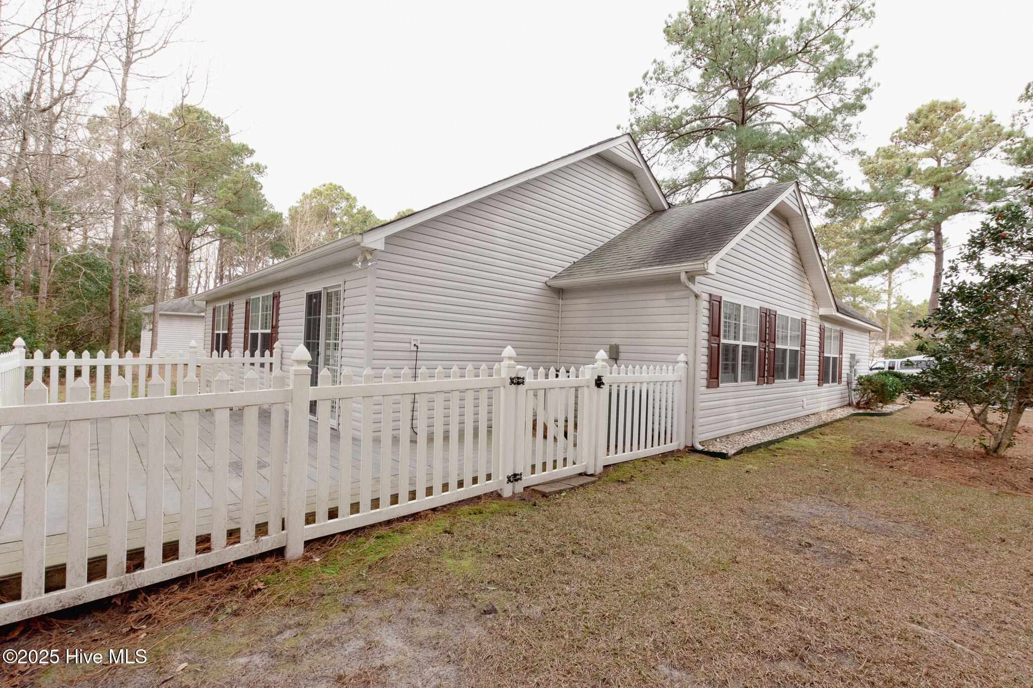 309 Jasmine Property Photo 44