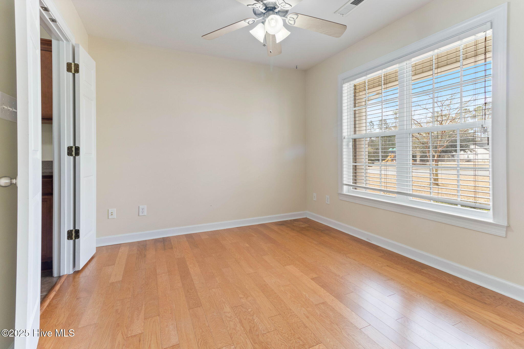 915 Savannah Drive Property Photo 11