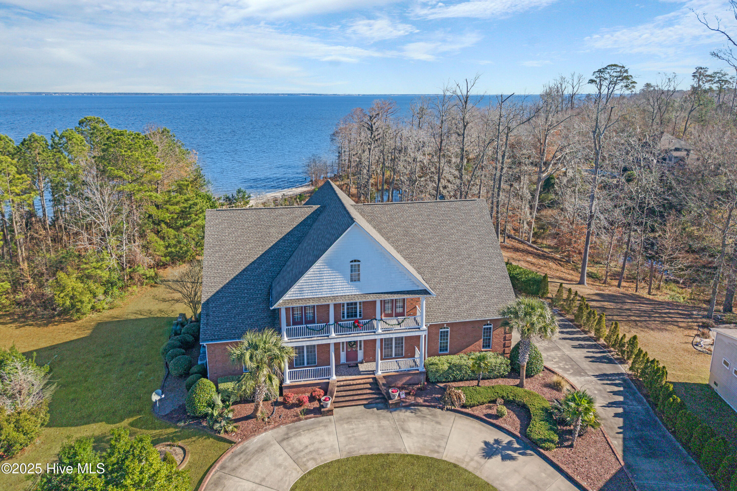 240 Drake Landing Property Photo 1
