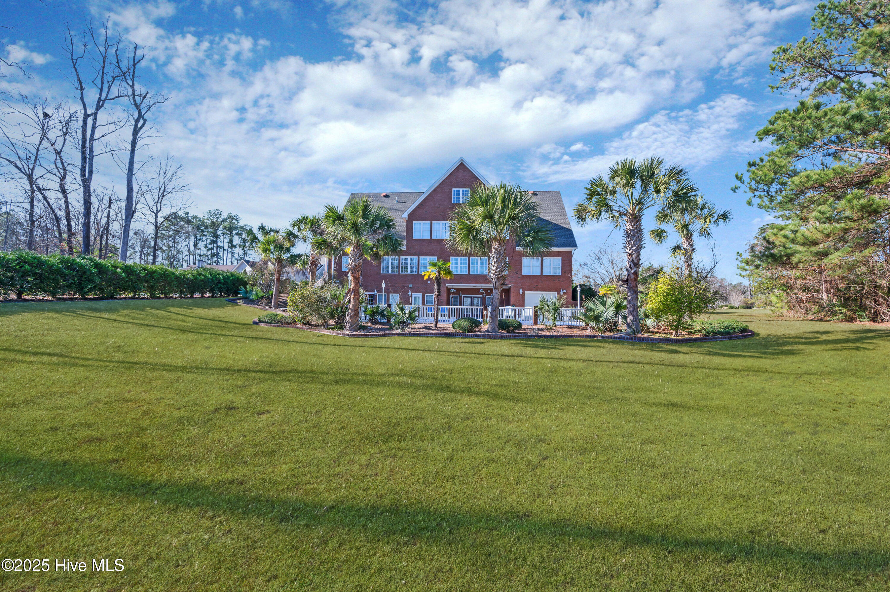 240 Drake Landing Property Photo 11