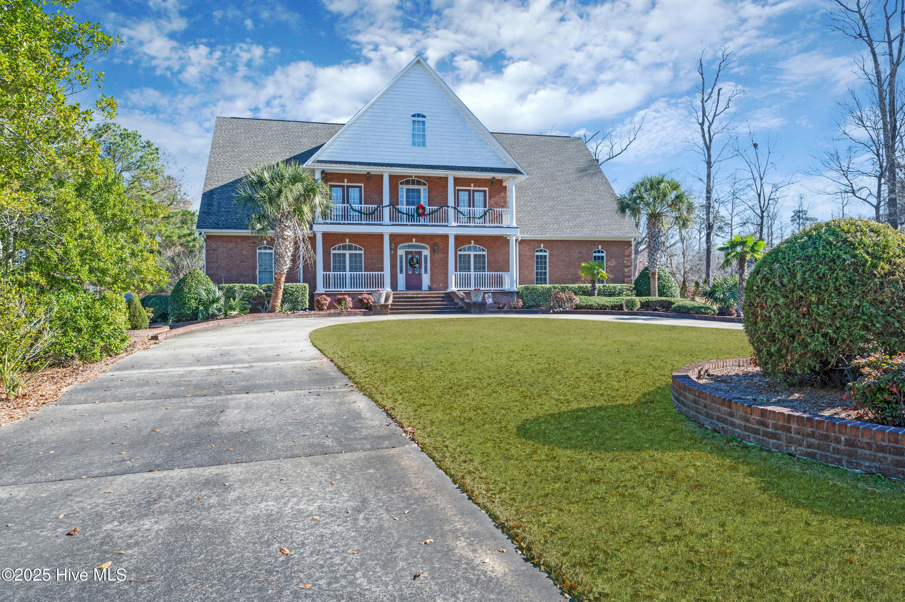 240 Drake Landing Property Photo 13