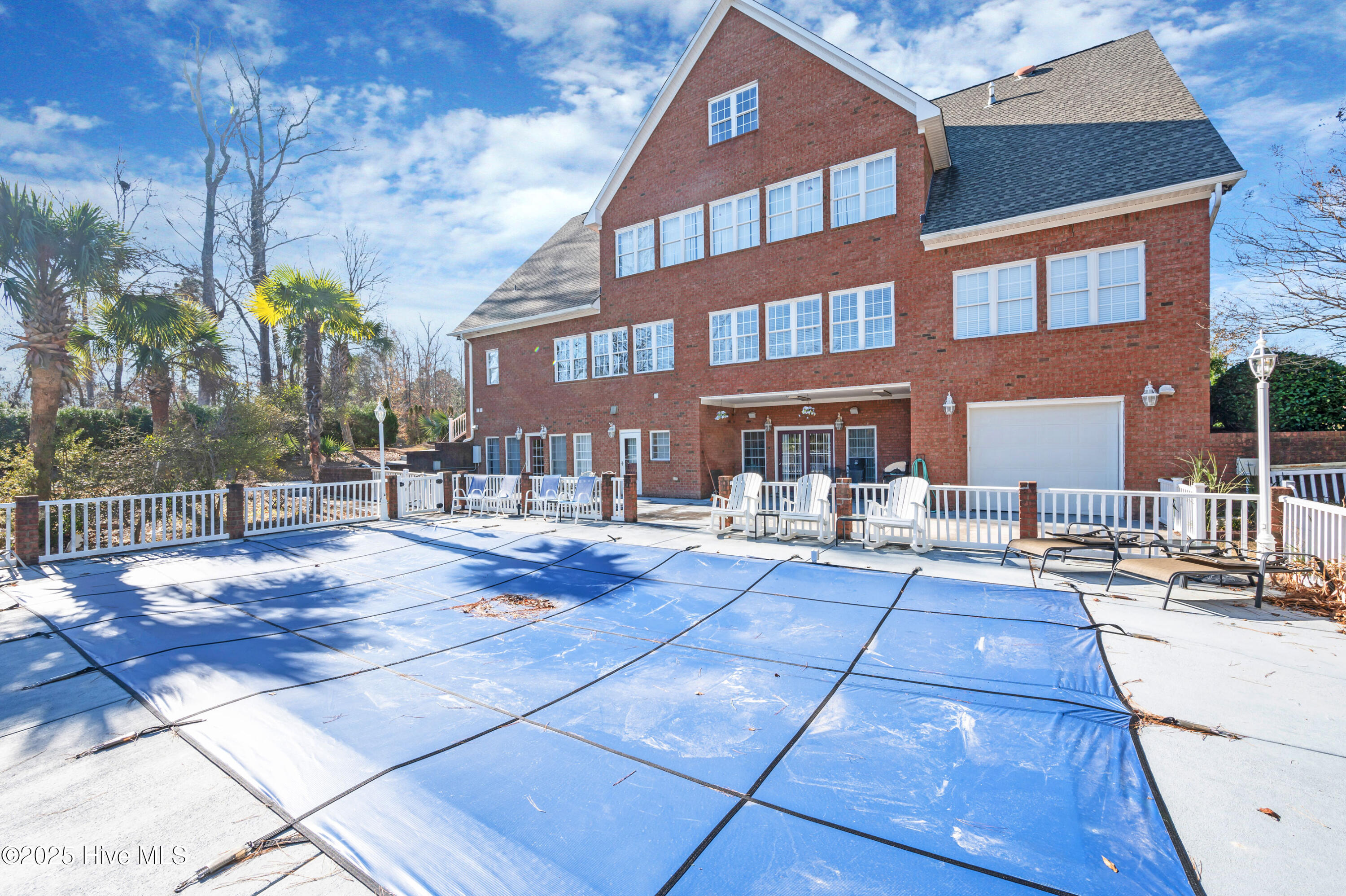 240 Drake Landing Property Photo 18