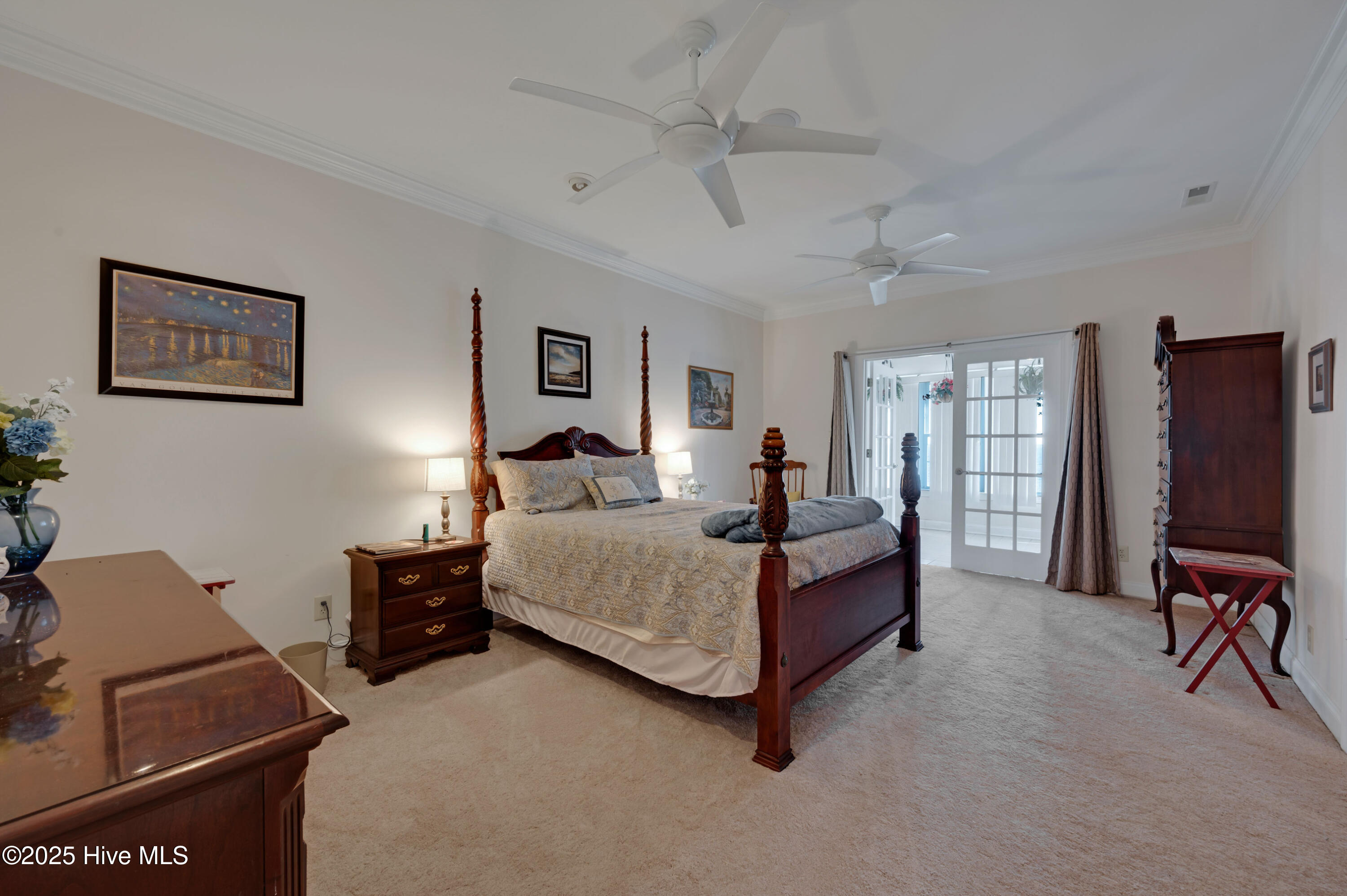 240 Drake Landing Property Photo 43