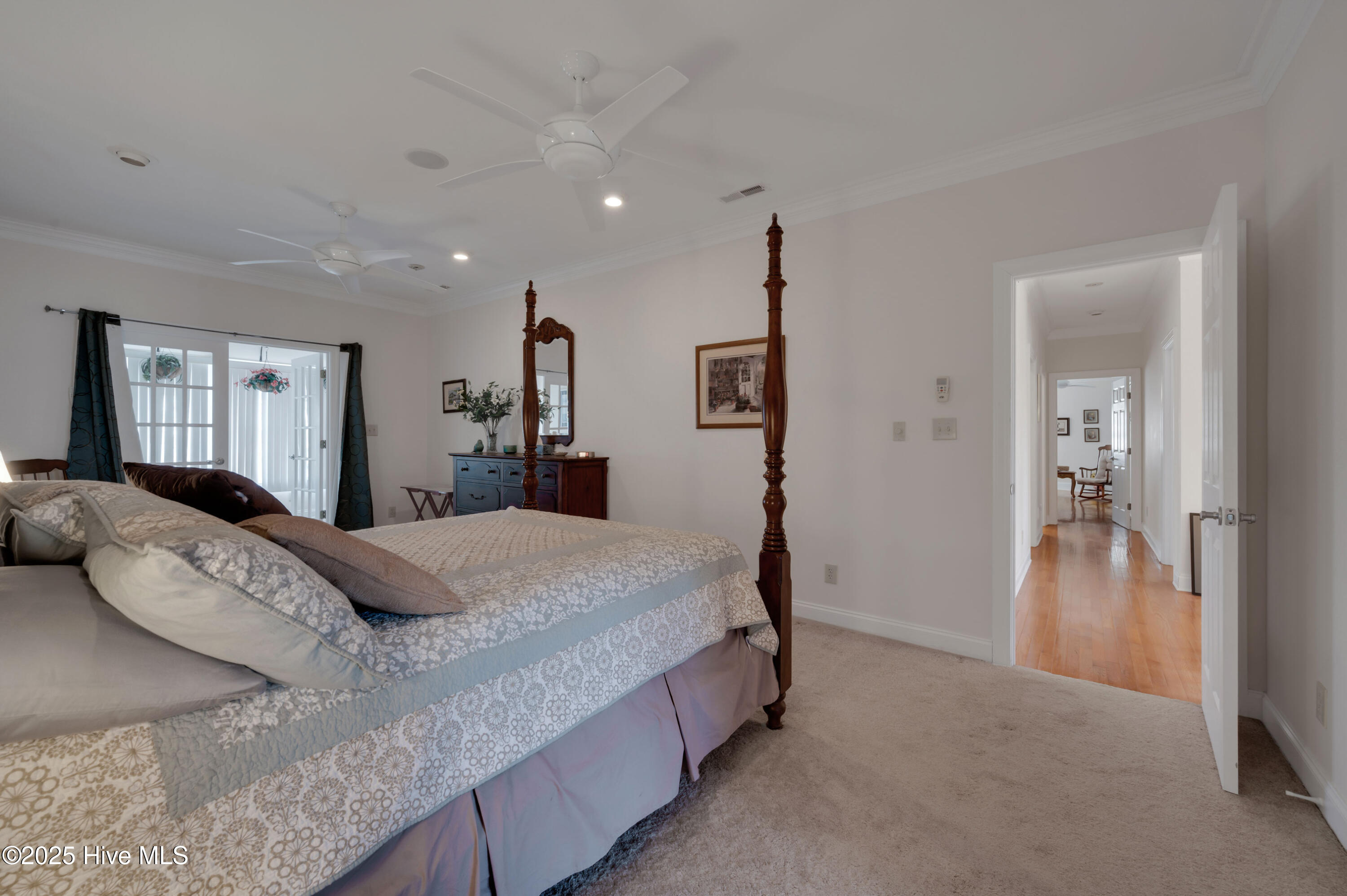 240 Drake Landing Property Photo 45