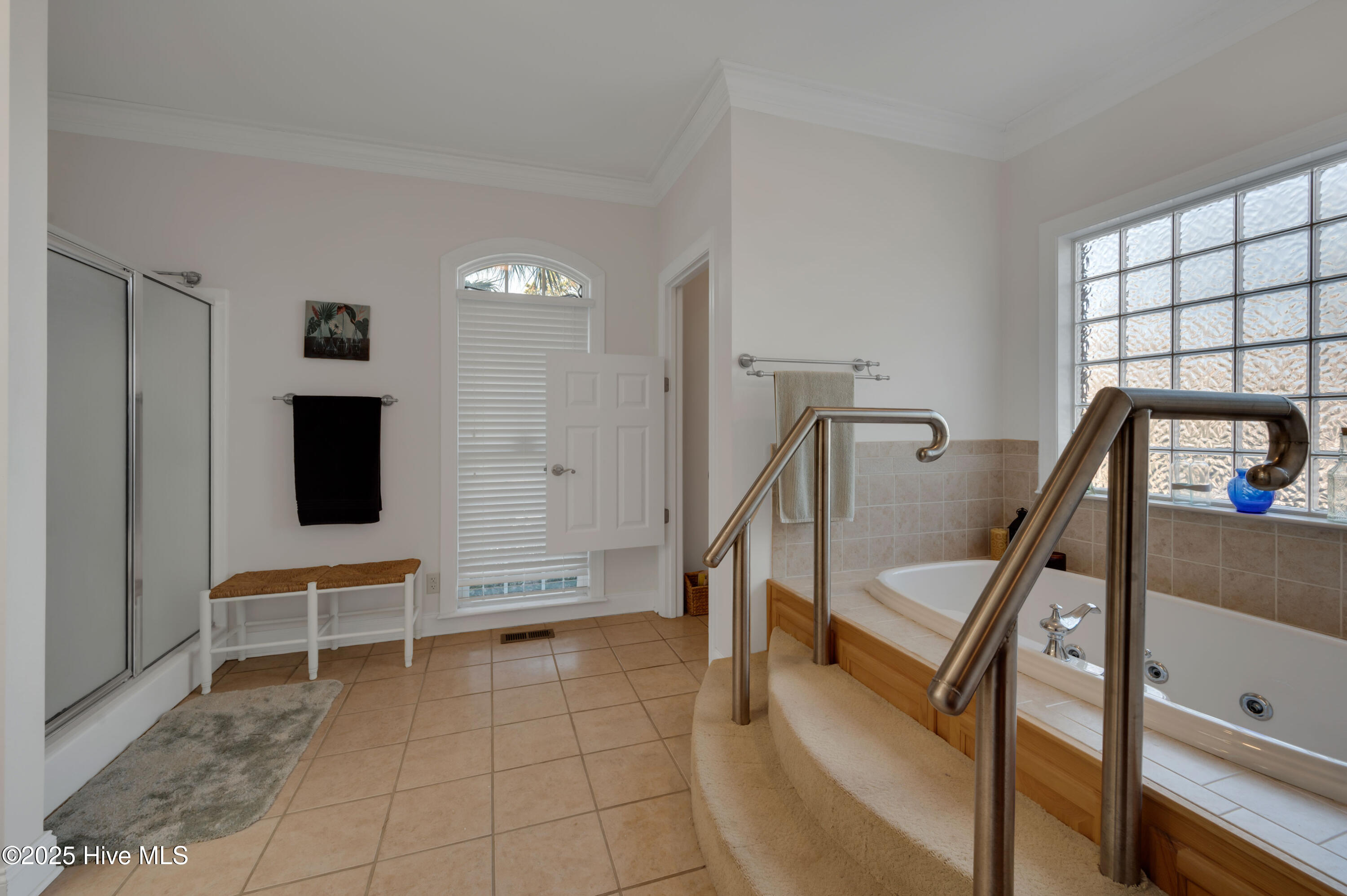 240 Drake Landing Property Photo 53