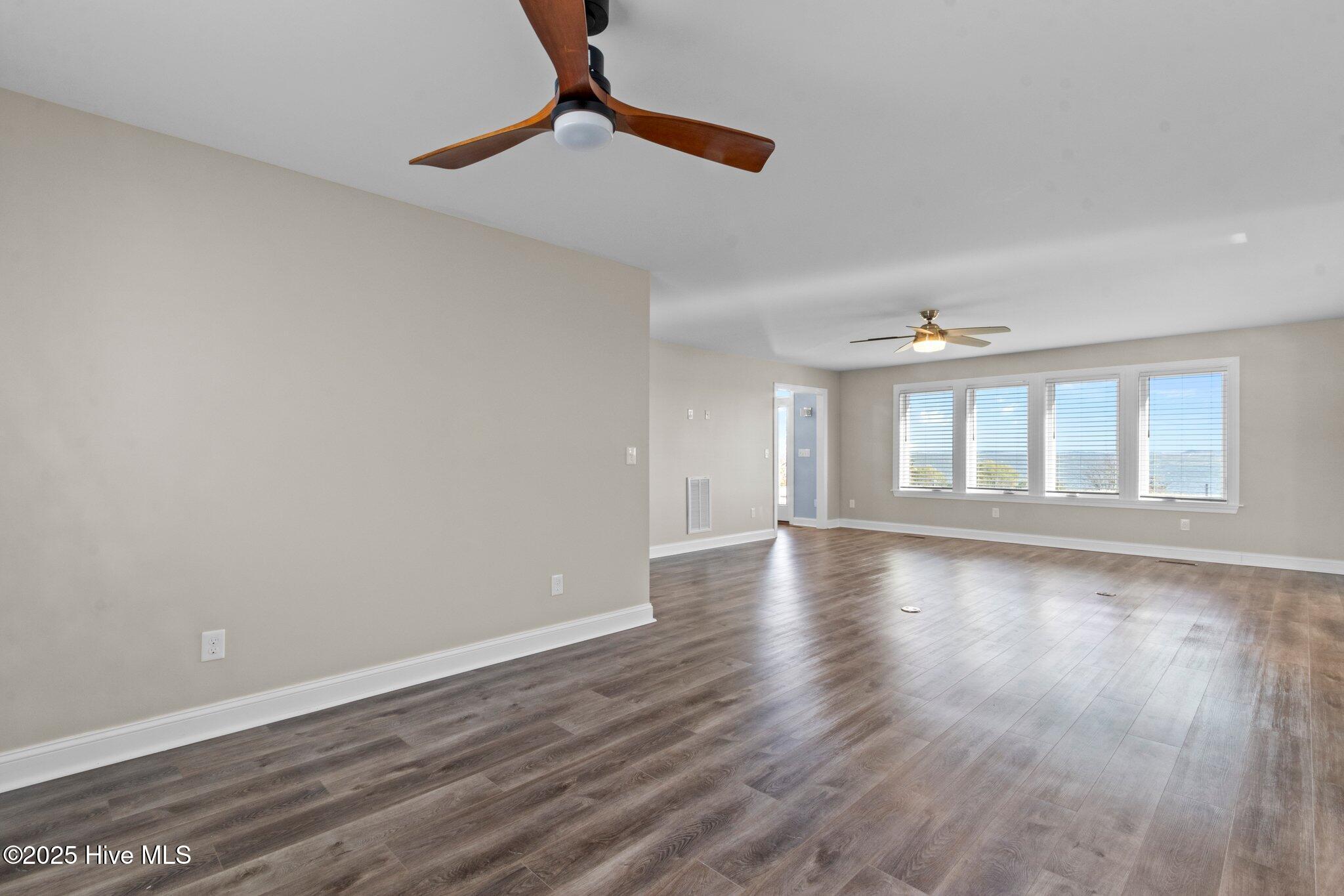 1055 Waterlily Road Property Photo 21