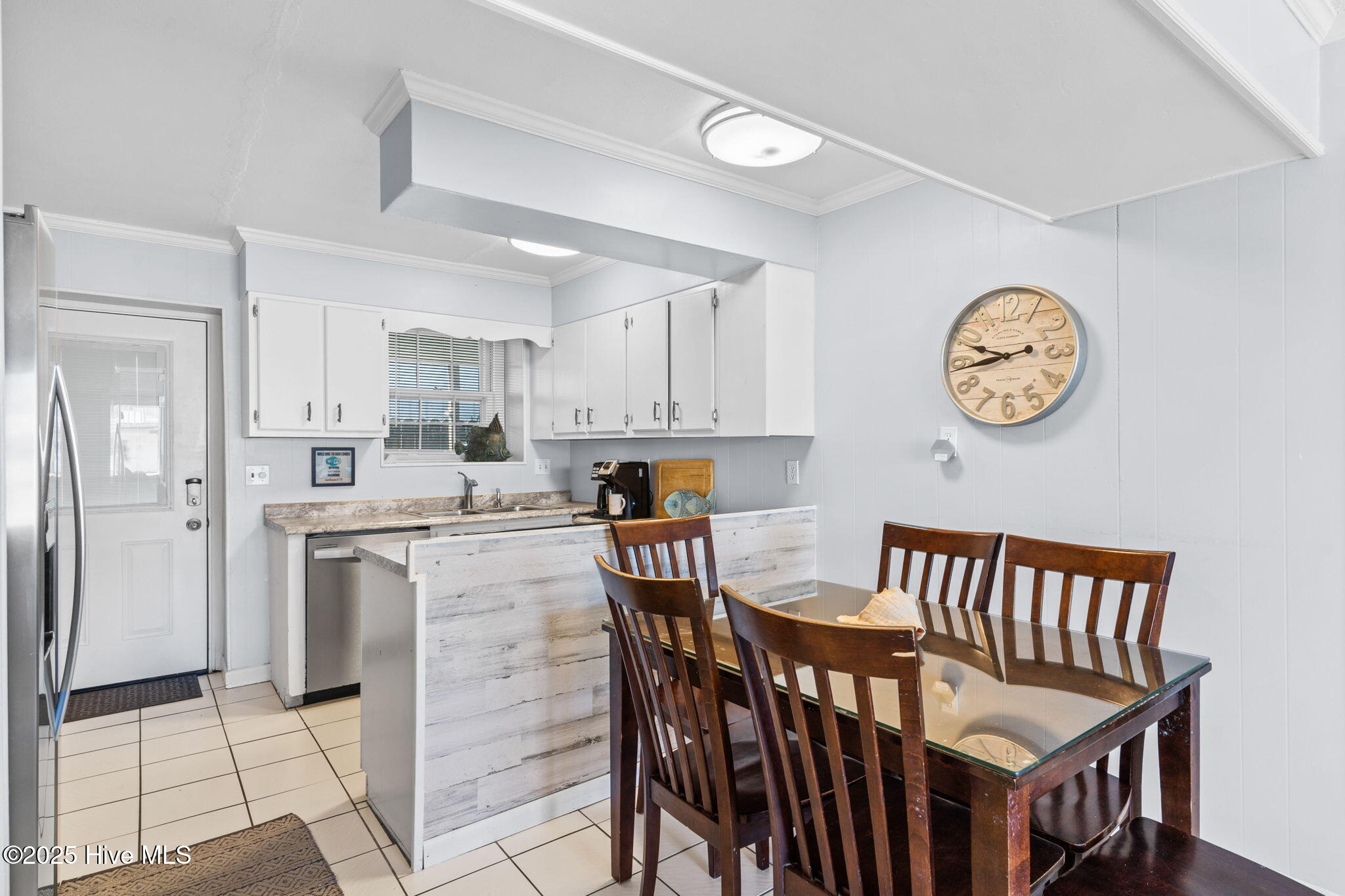 298 Ocean Boulevard # 101 Property Photo 8