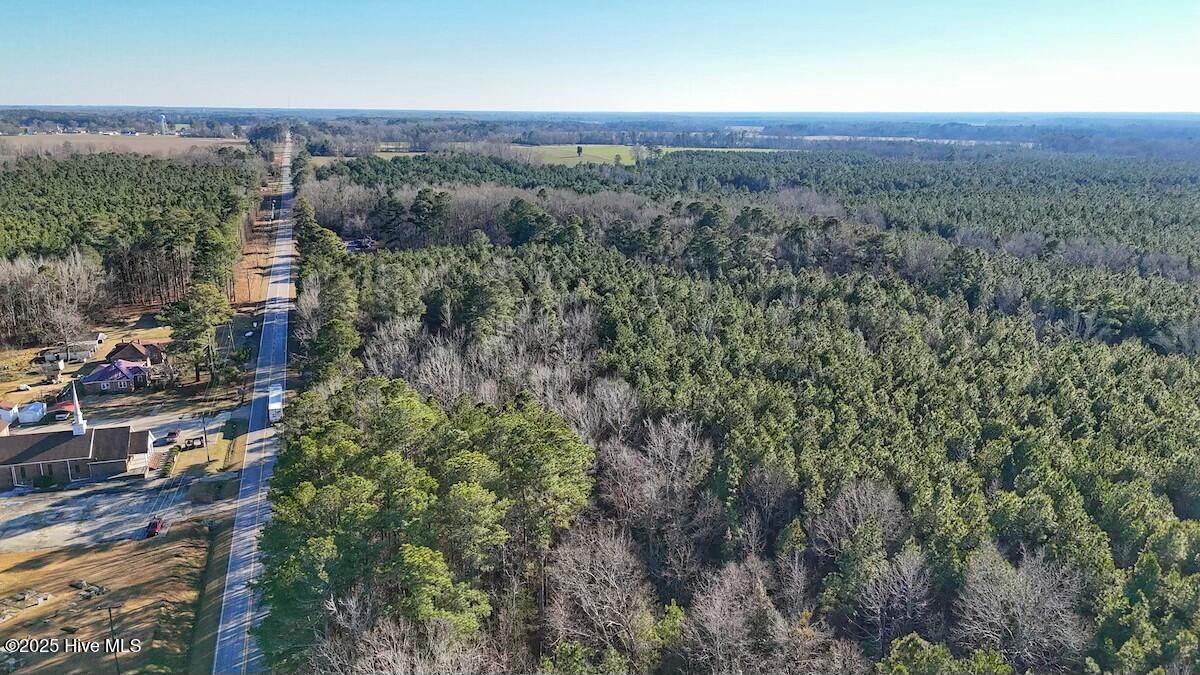 4325 Governors Road Property Photo 5