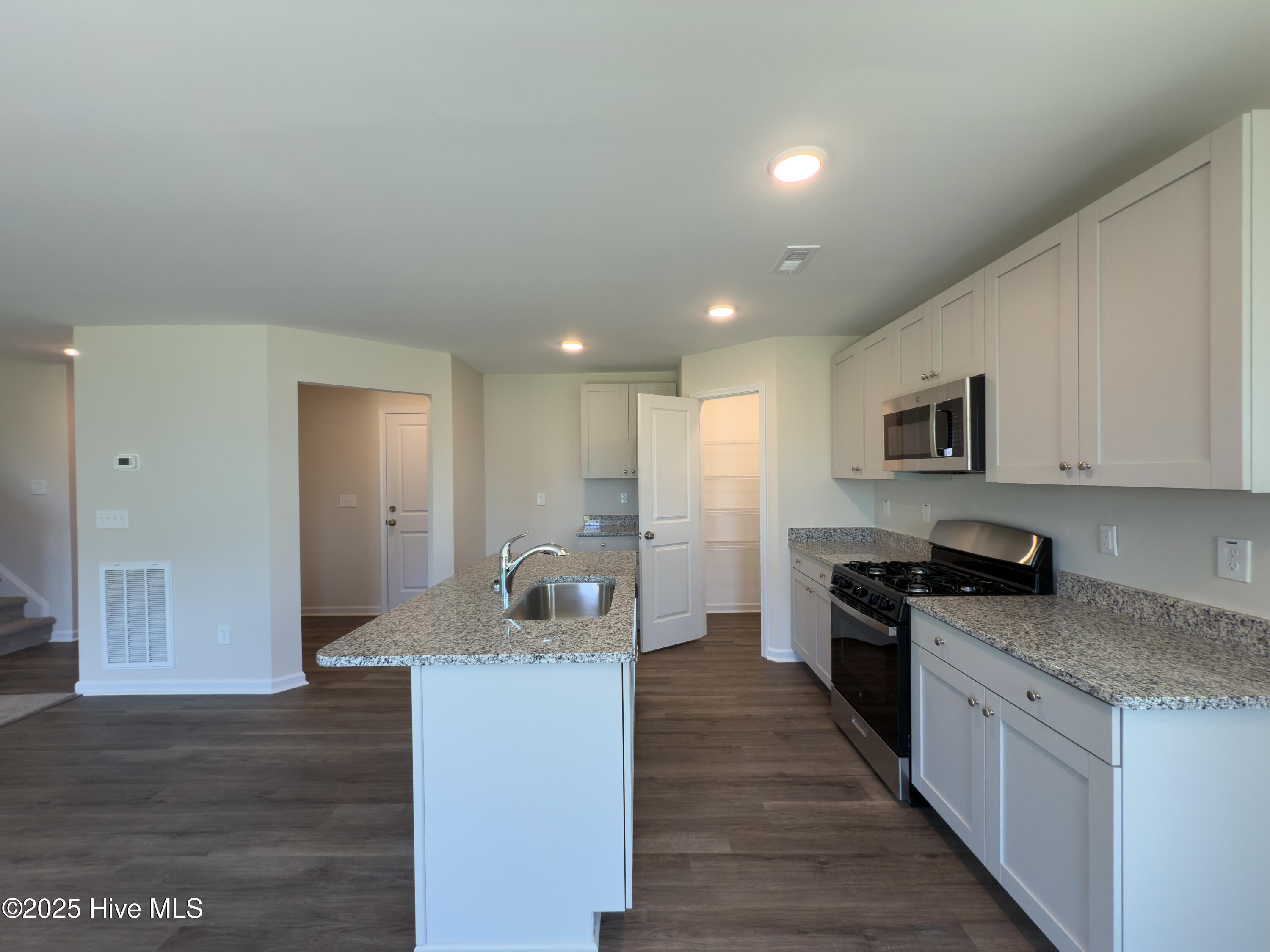 2219 Roadster Pony Lane Property Photo 12