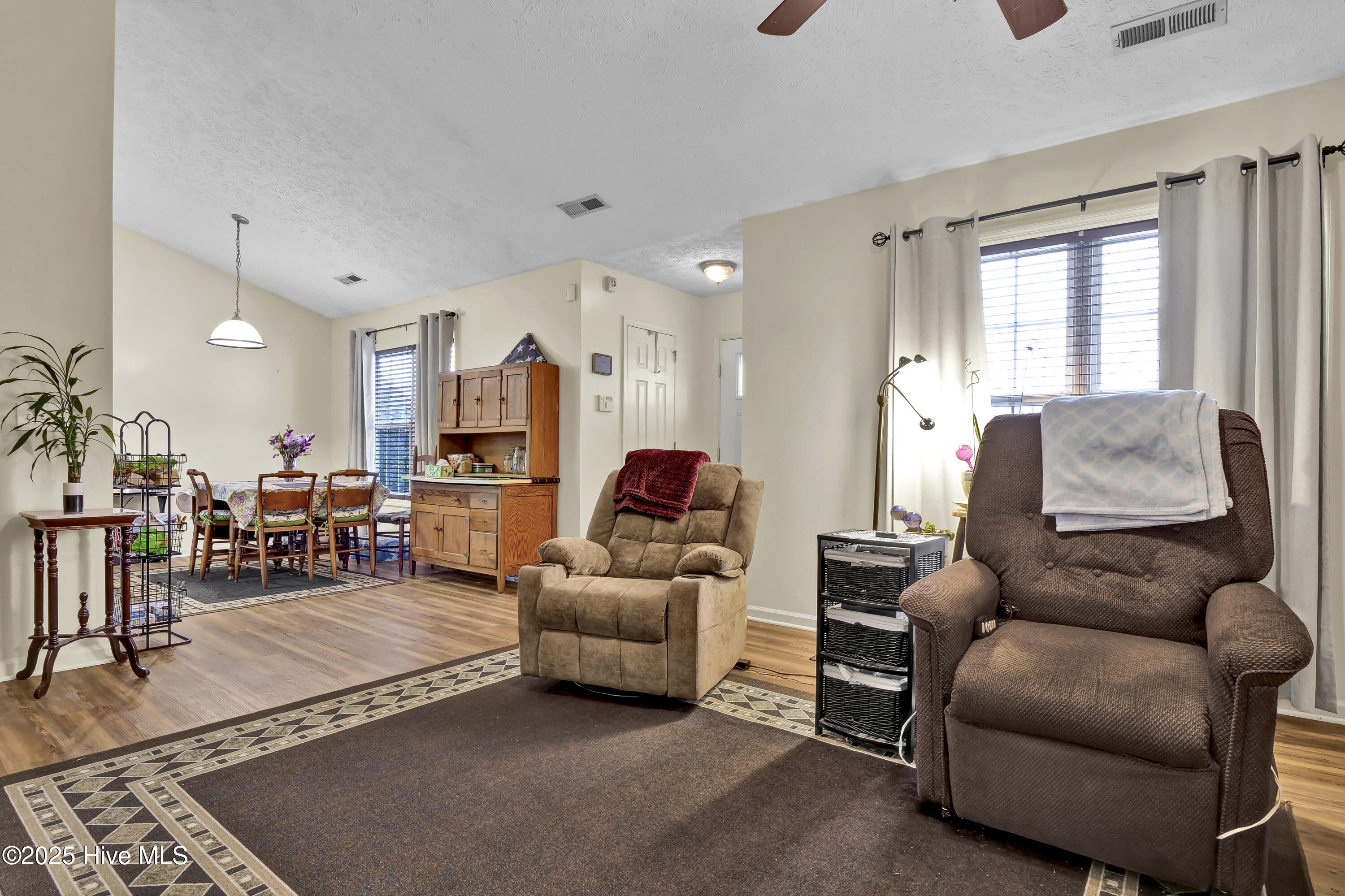 2616 Bradfield Court Property Photo 4