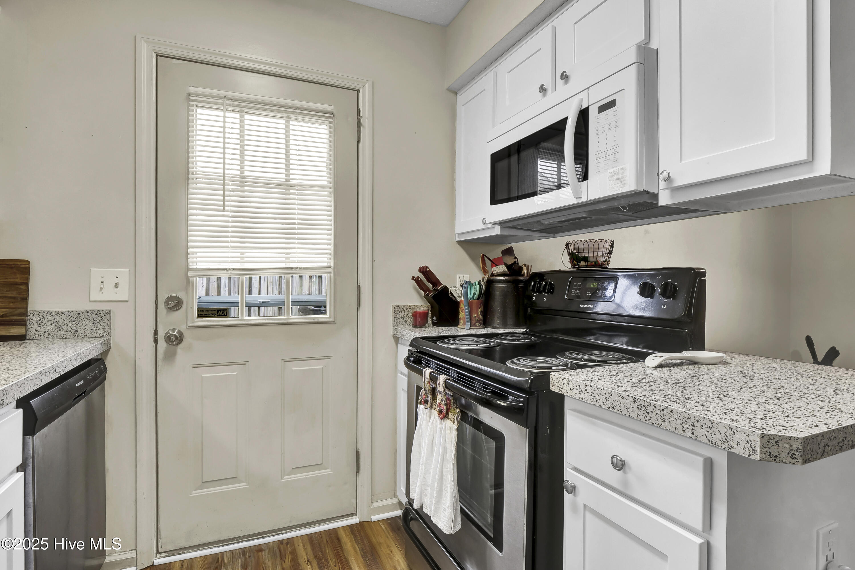 2616 Bradfield Court Property Photo 11