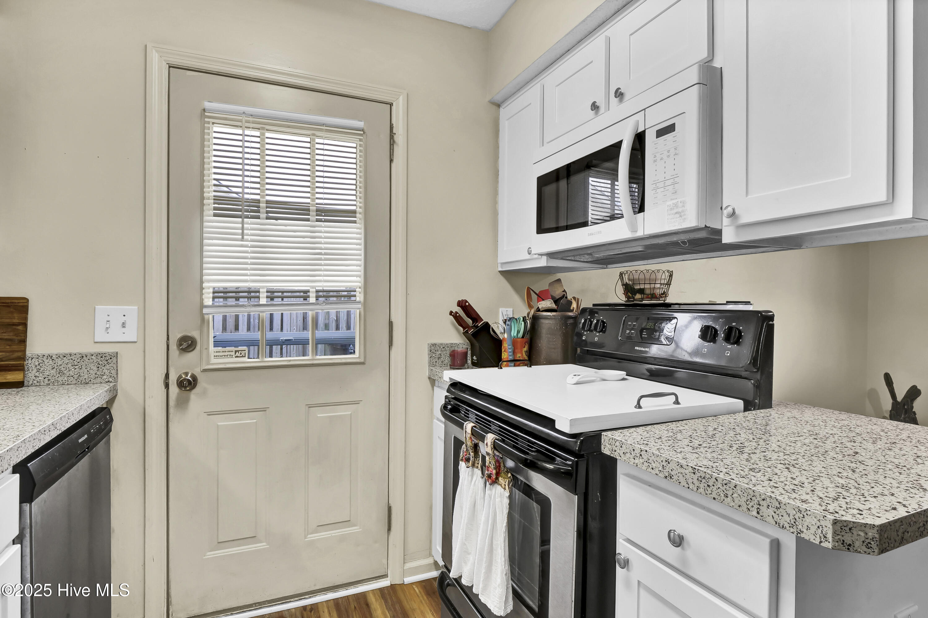 2616 Bradfield Court Property Photo 12