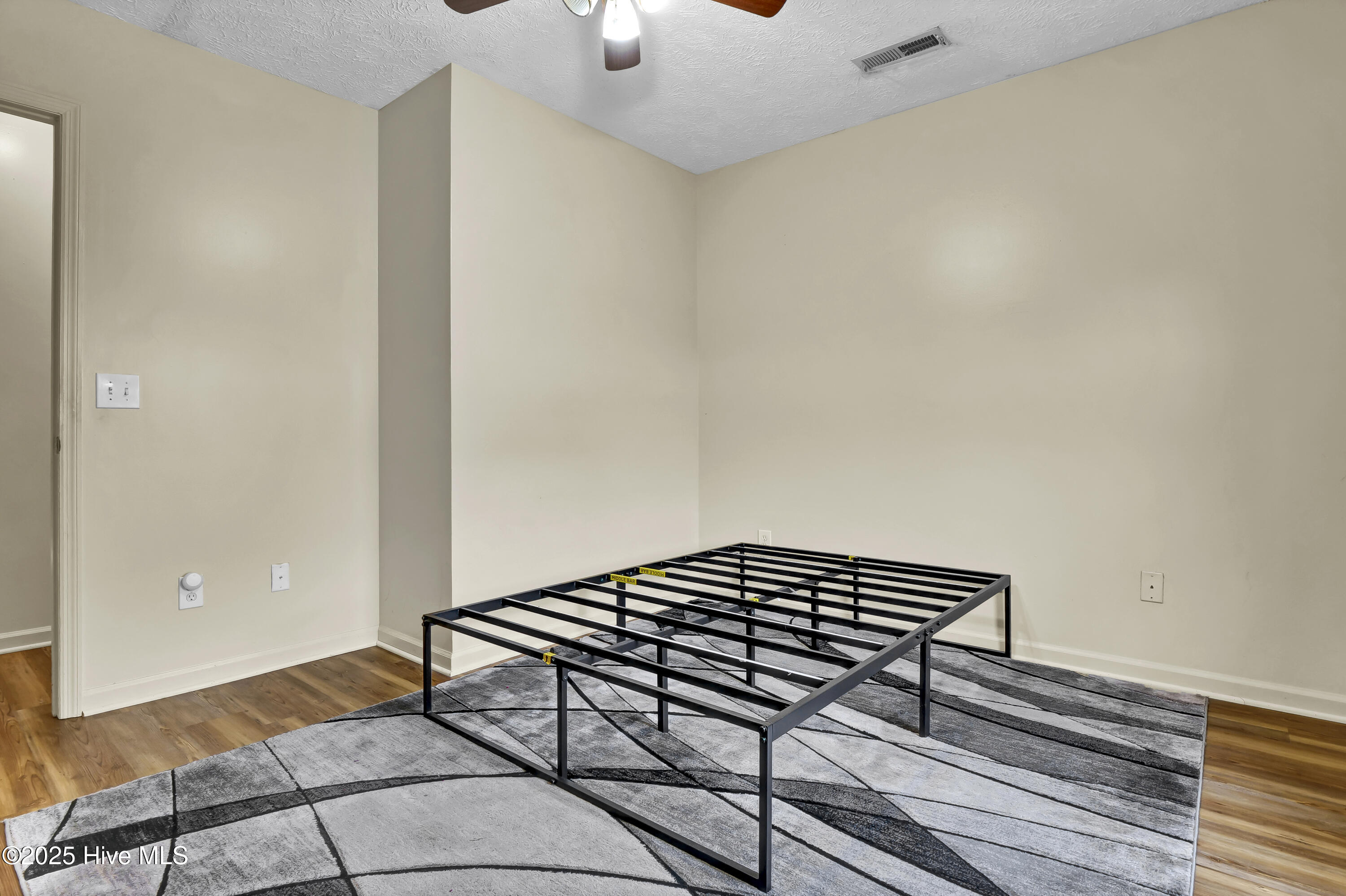 2616 Bradfield Court Property Photo 20
