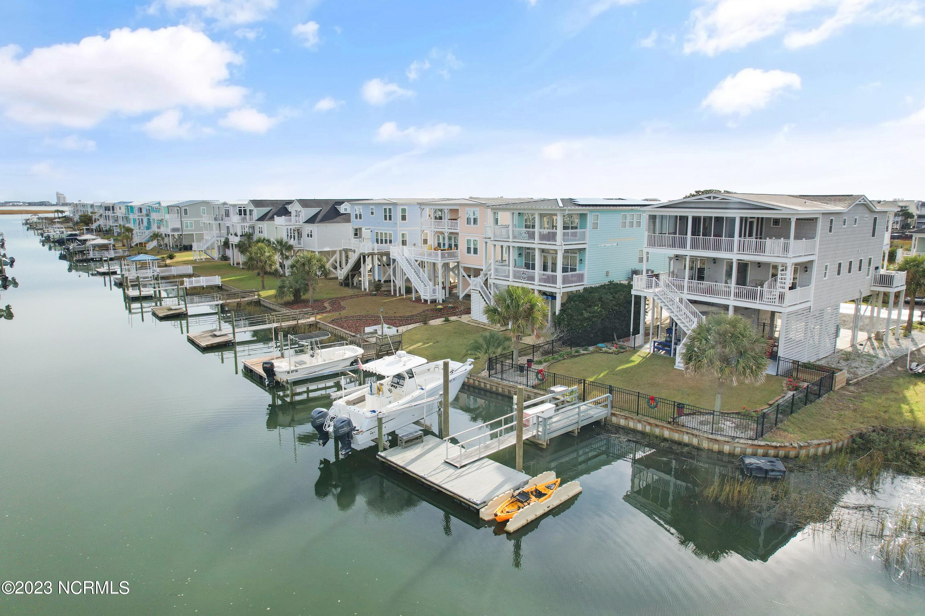 1213 N Shore Drive Property Photo 1