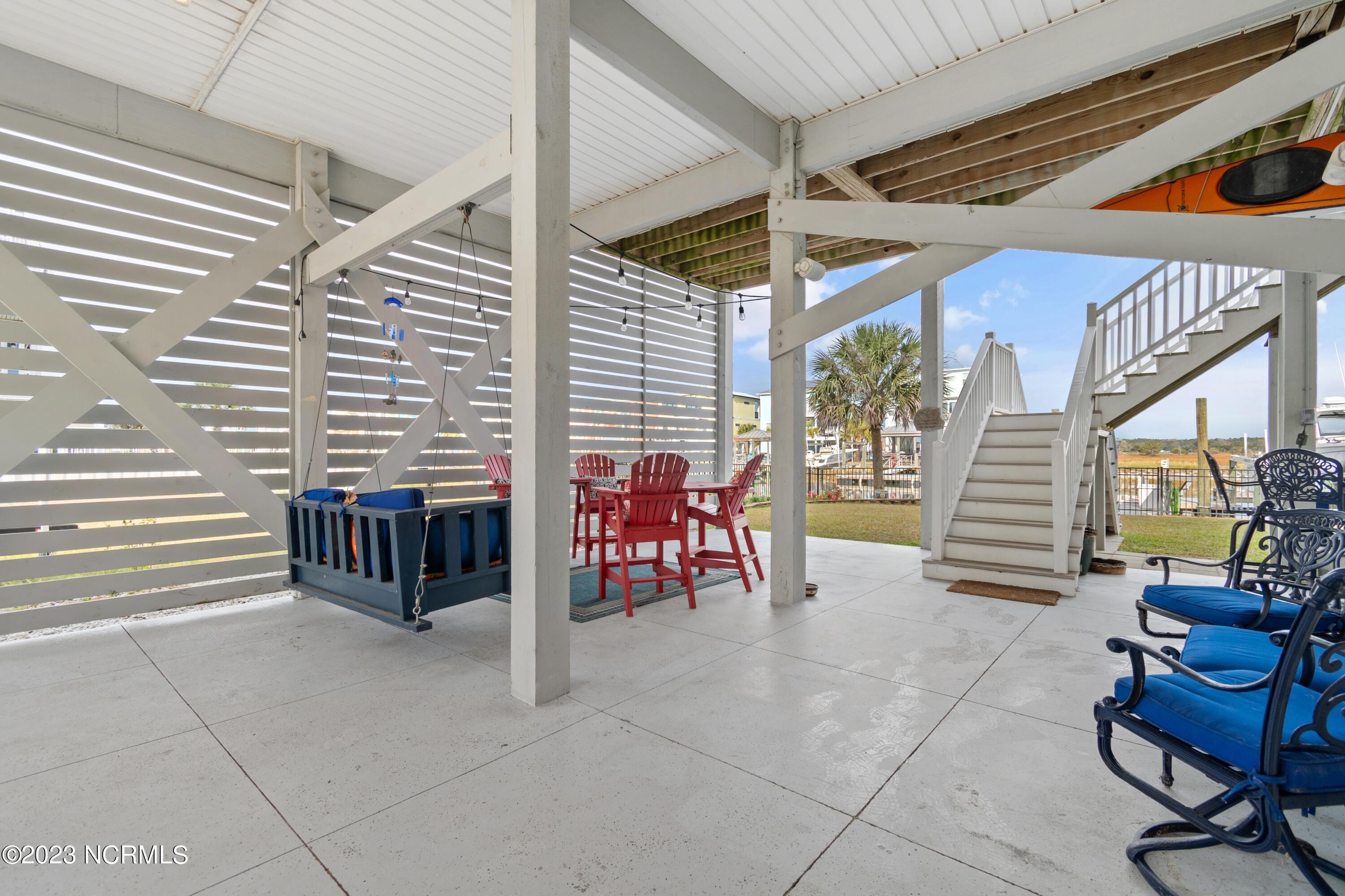 1213 N Shore Drive Property Photo 8