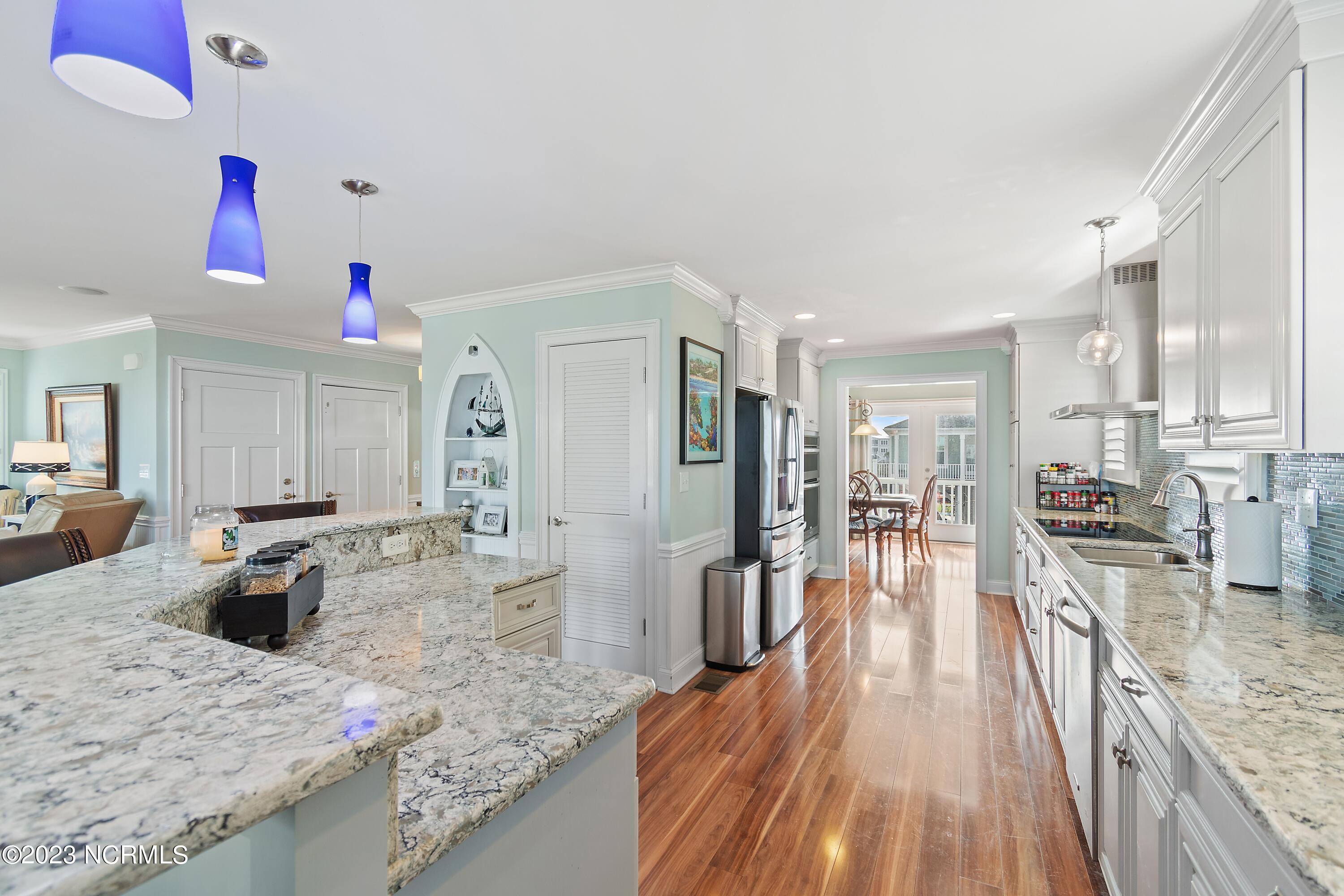 1213 N Shore Drive Property Photo 24