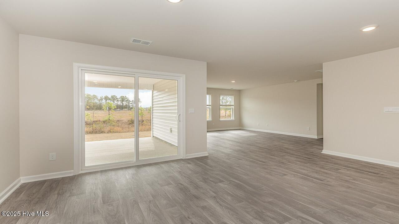 941 Shipley Way Property Photo 2