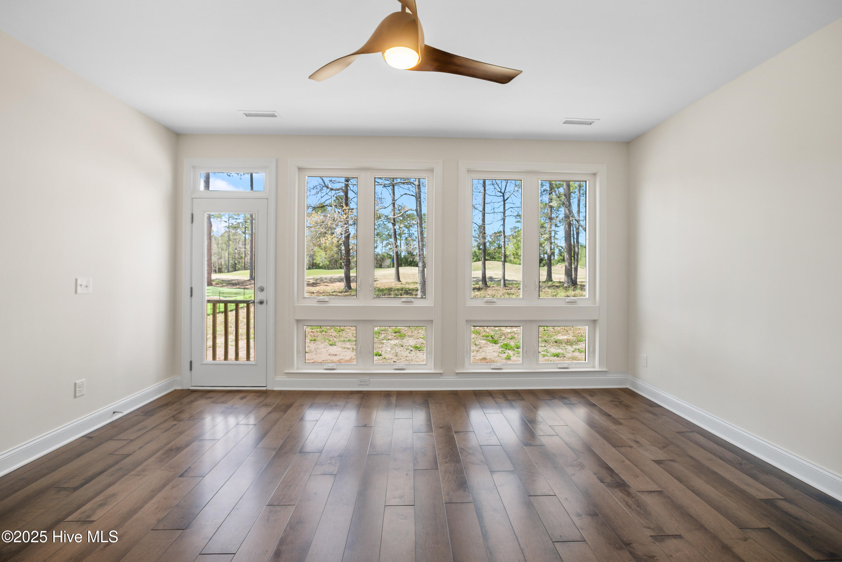 438 Lockwood Lane Property Photo 11
