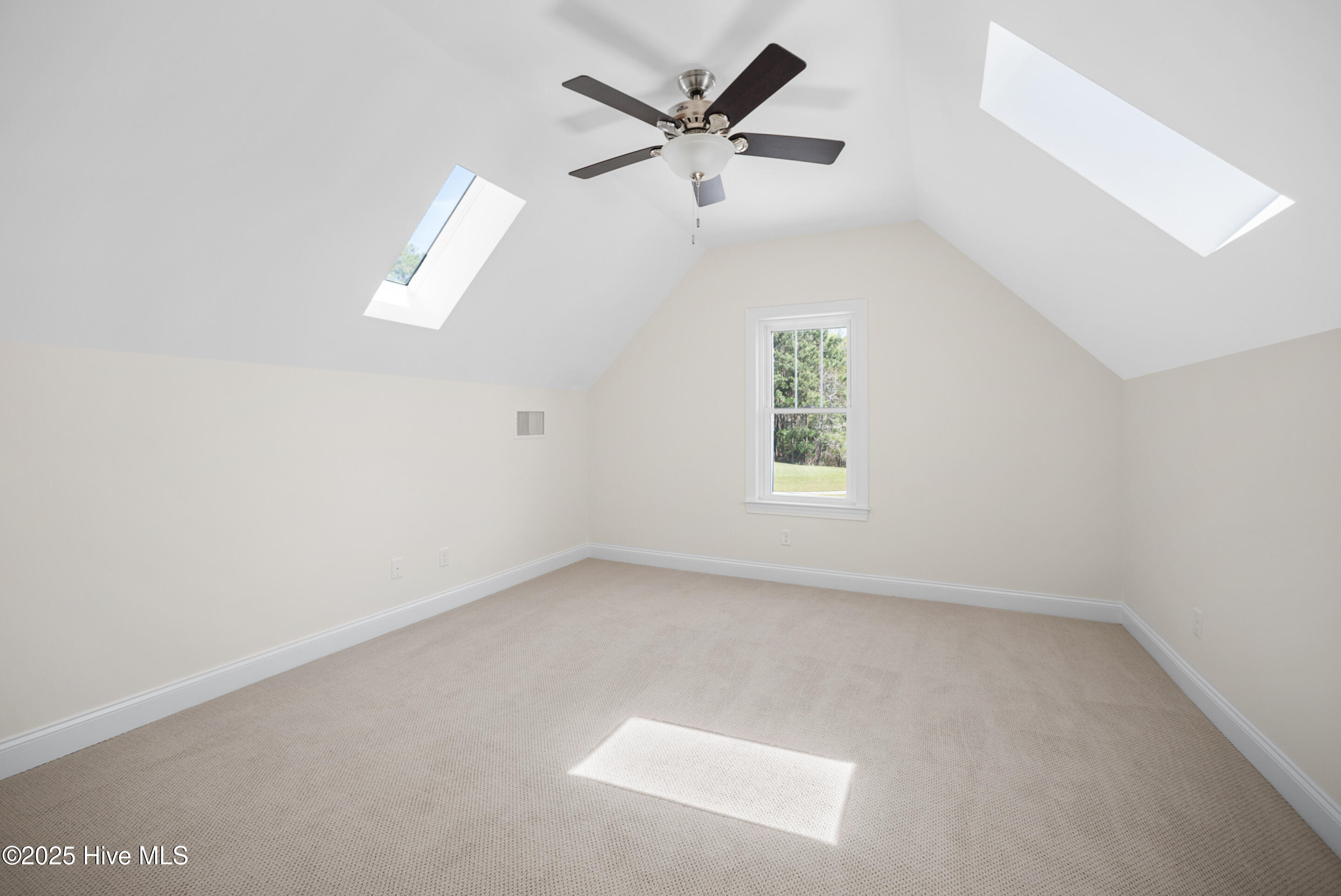 438 Lockwood Lane Property Photo 18