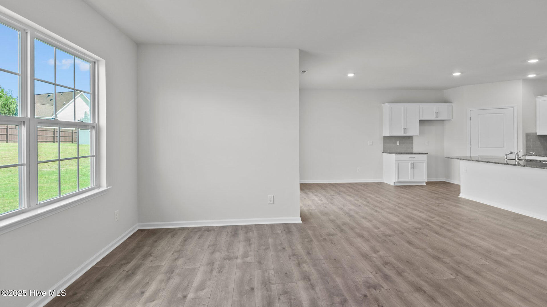 3906 Althorp Drive Property Photo 20