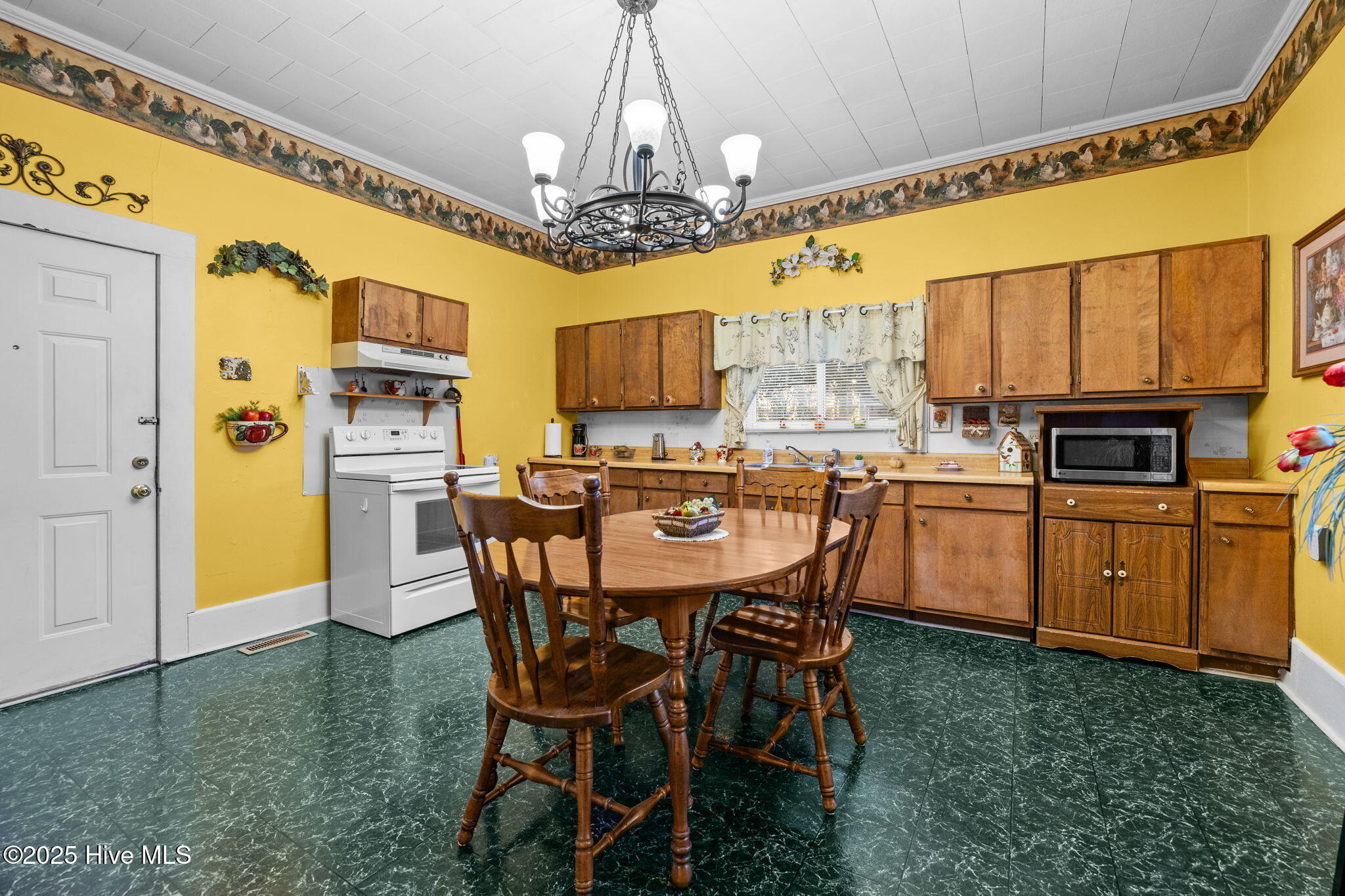 50 Bunker Street Property Photo 6