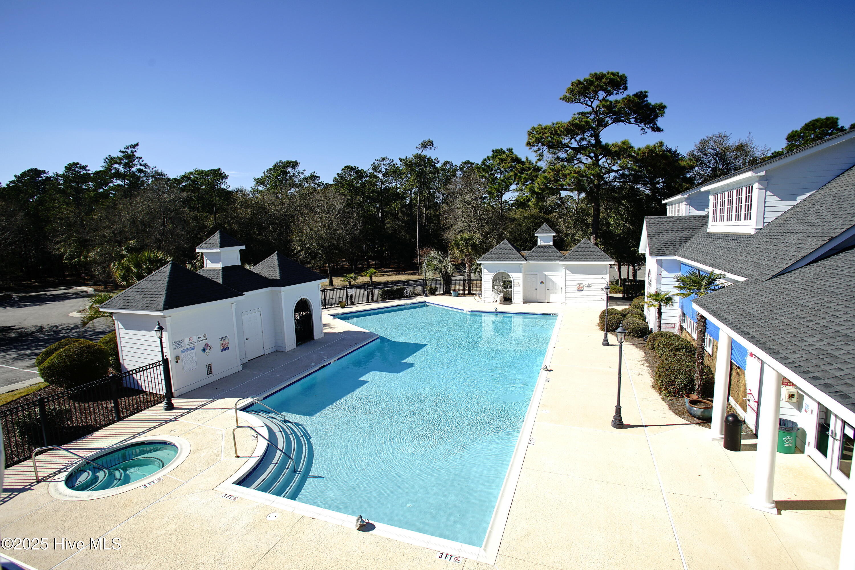 625 Edmonston Drive Property Photo 14