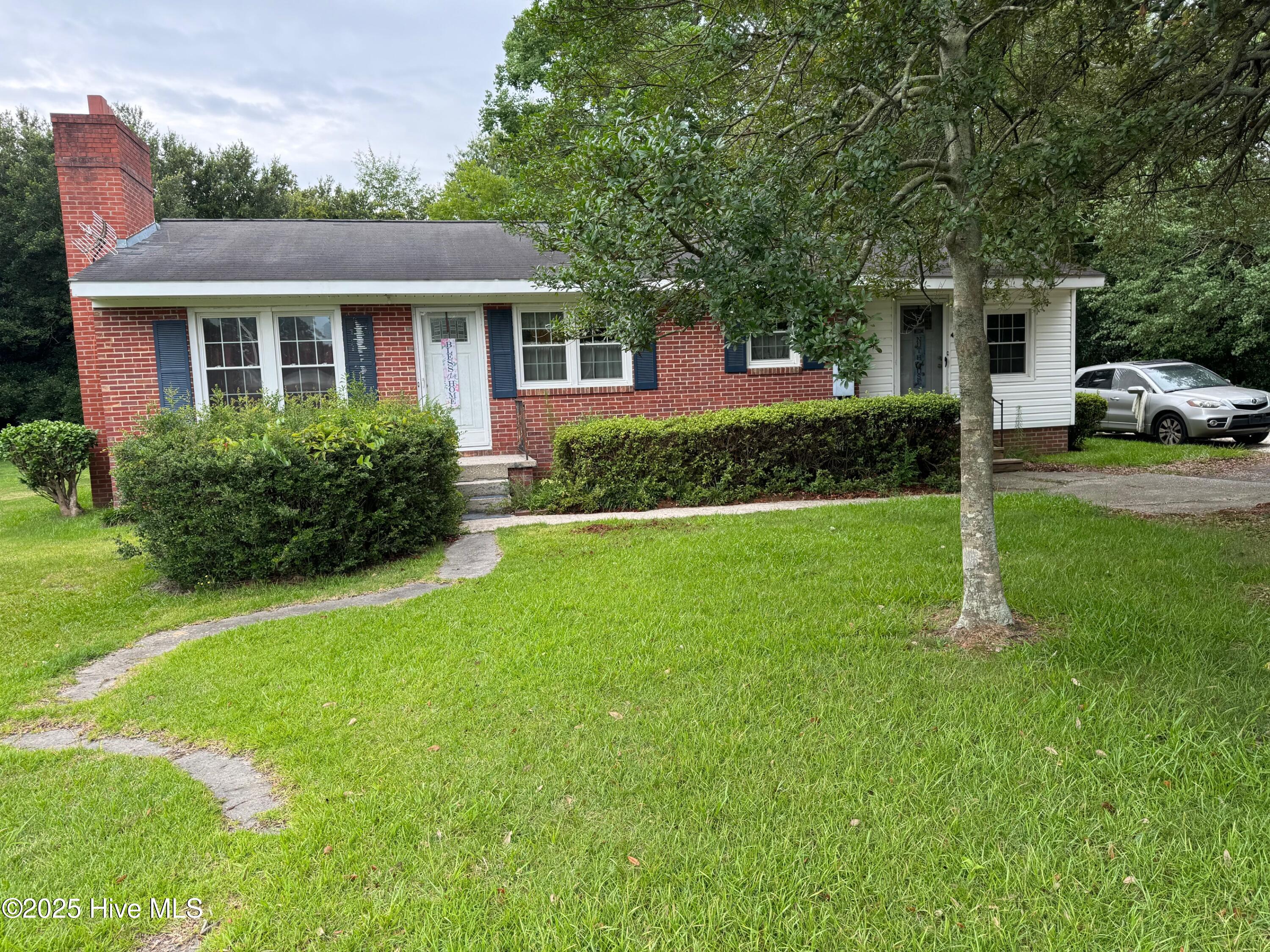 2426 Hobbton Highway Property Photo