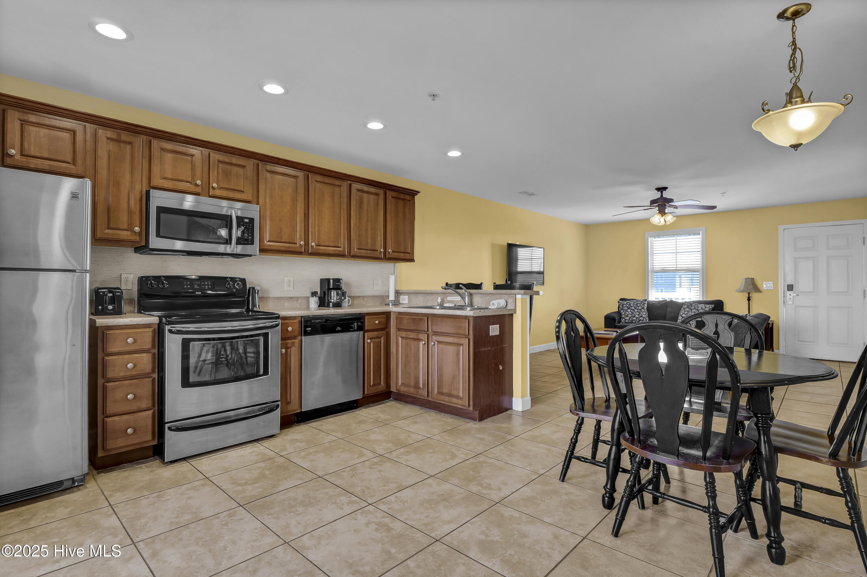 1505 N New River Drive 209 Property Photo 16