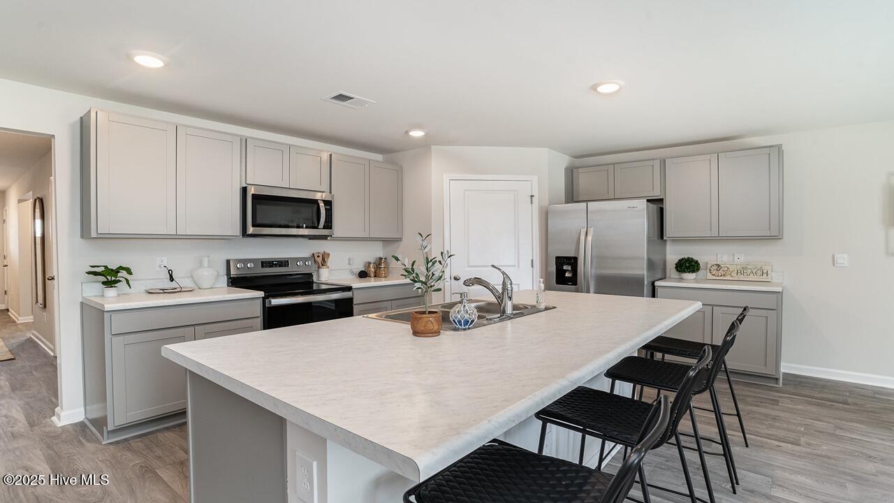 201 Ashworth Drive Property Photo 3