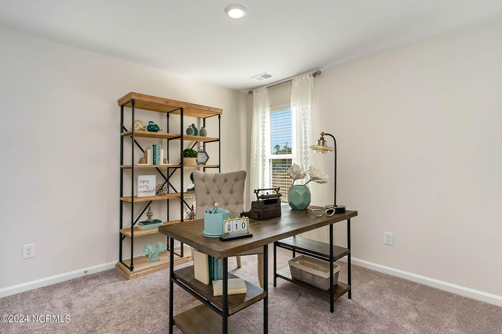 201 Ashworth Drive Property Photo 15