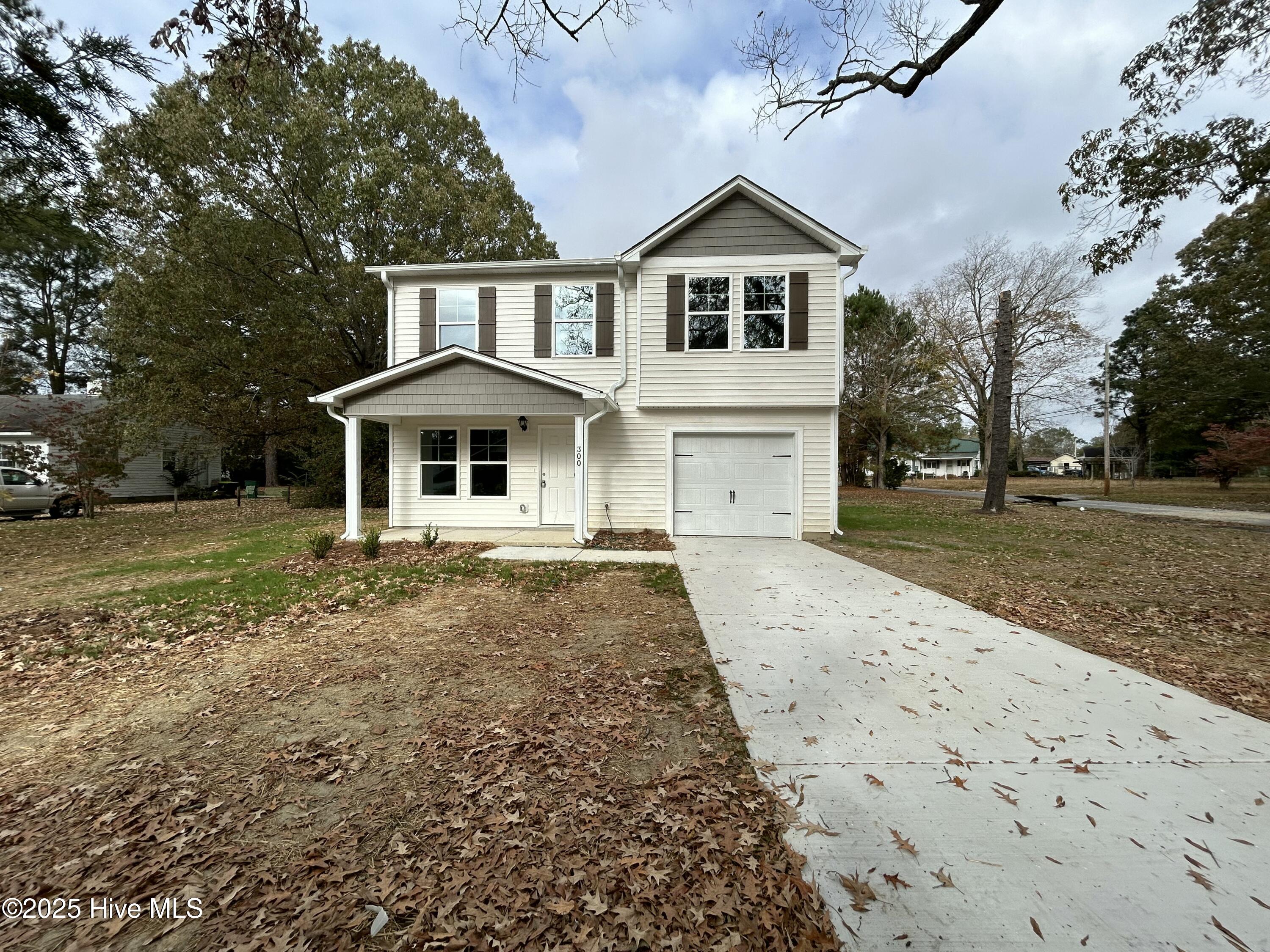 300 W Second Street Property Photo