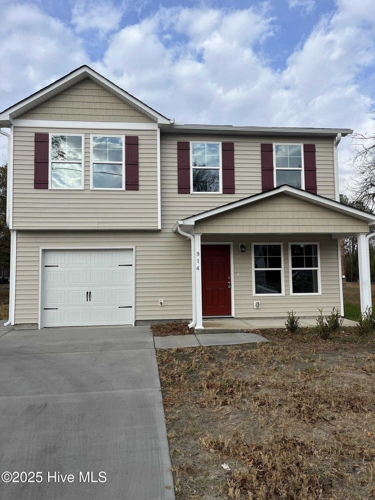 914 N Respess Street Property Photo