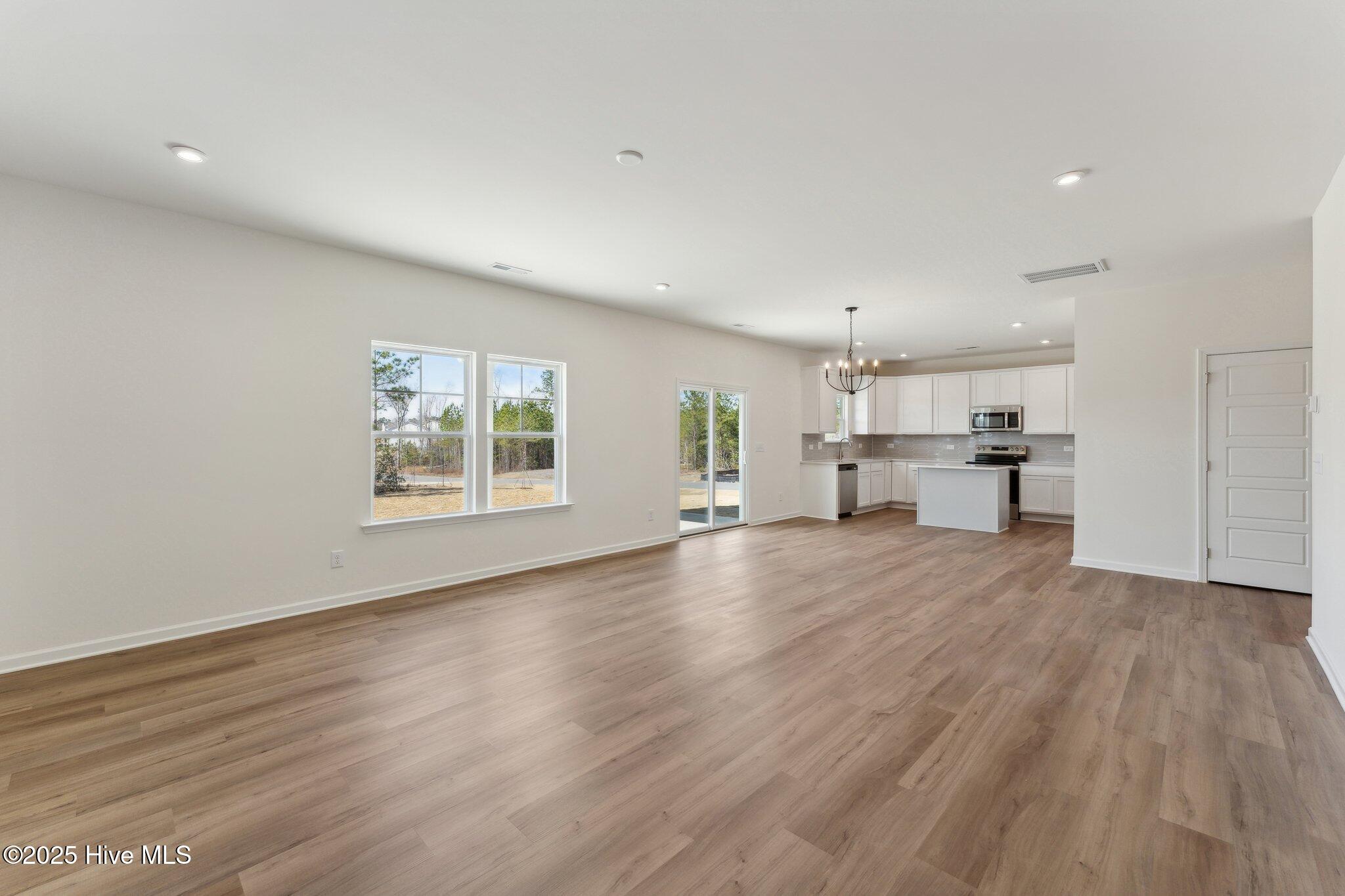 314 Enfield Drive Property Photo 6