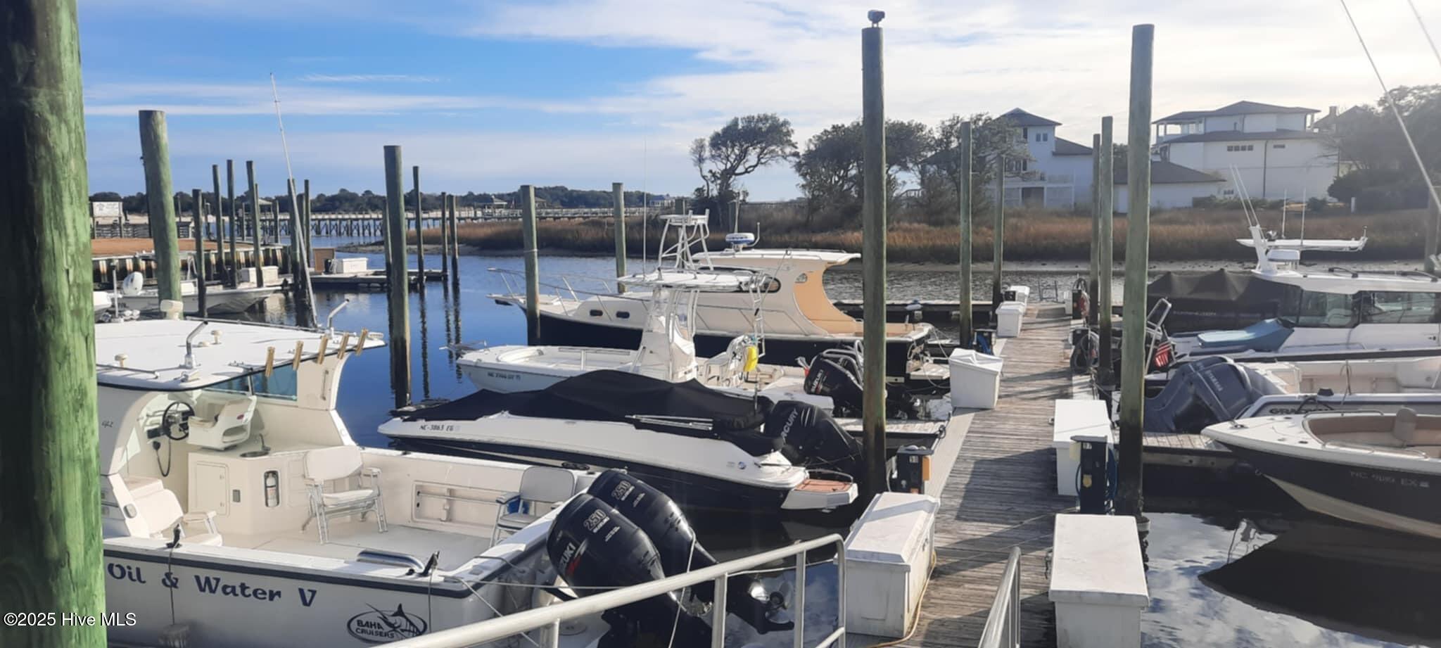 801 Paoli Court 35' Wet Slip #093 Property Photo 4