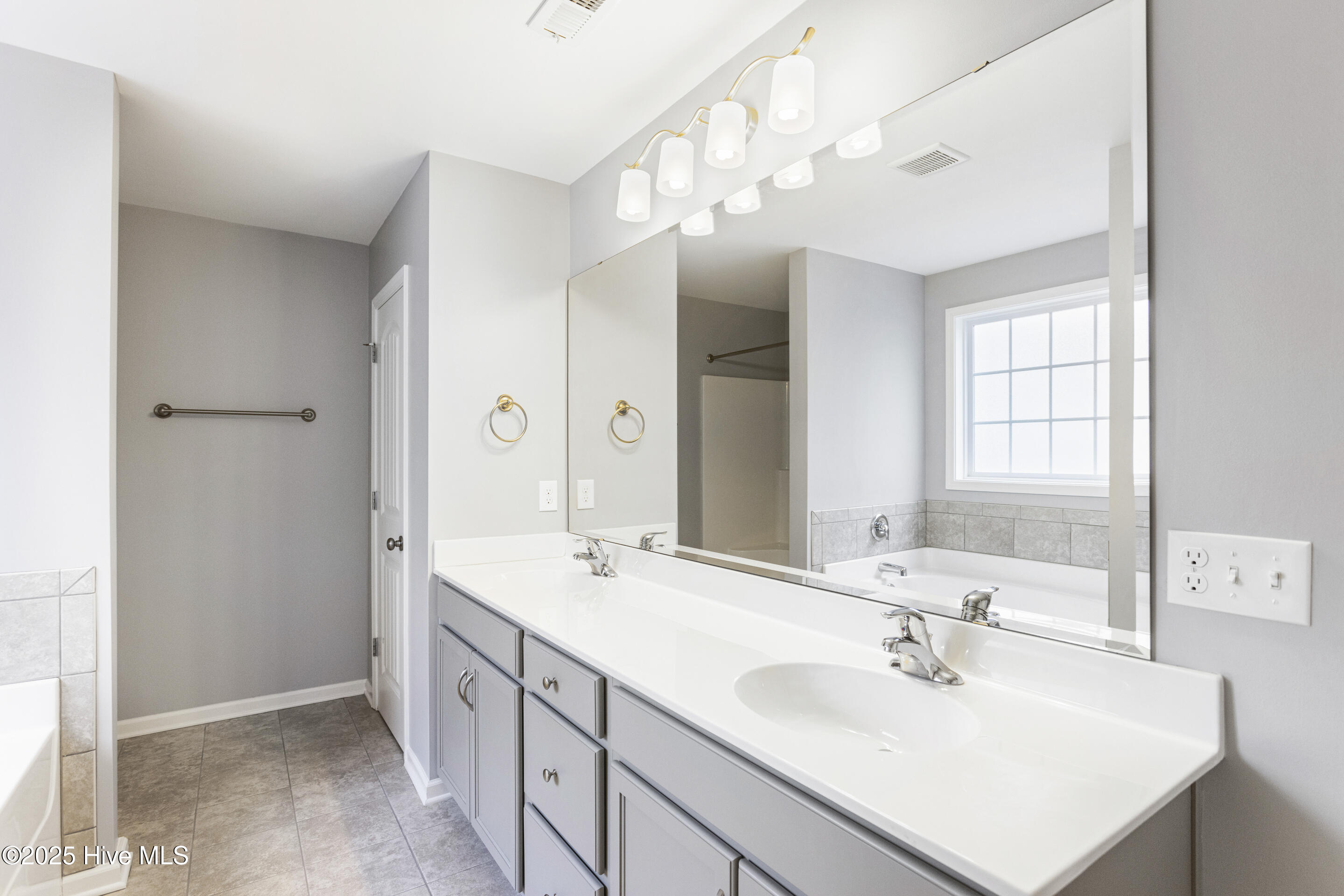 3208 Kellerton Place Property Photo 16