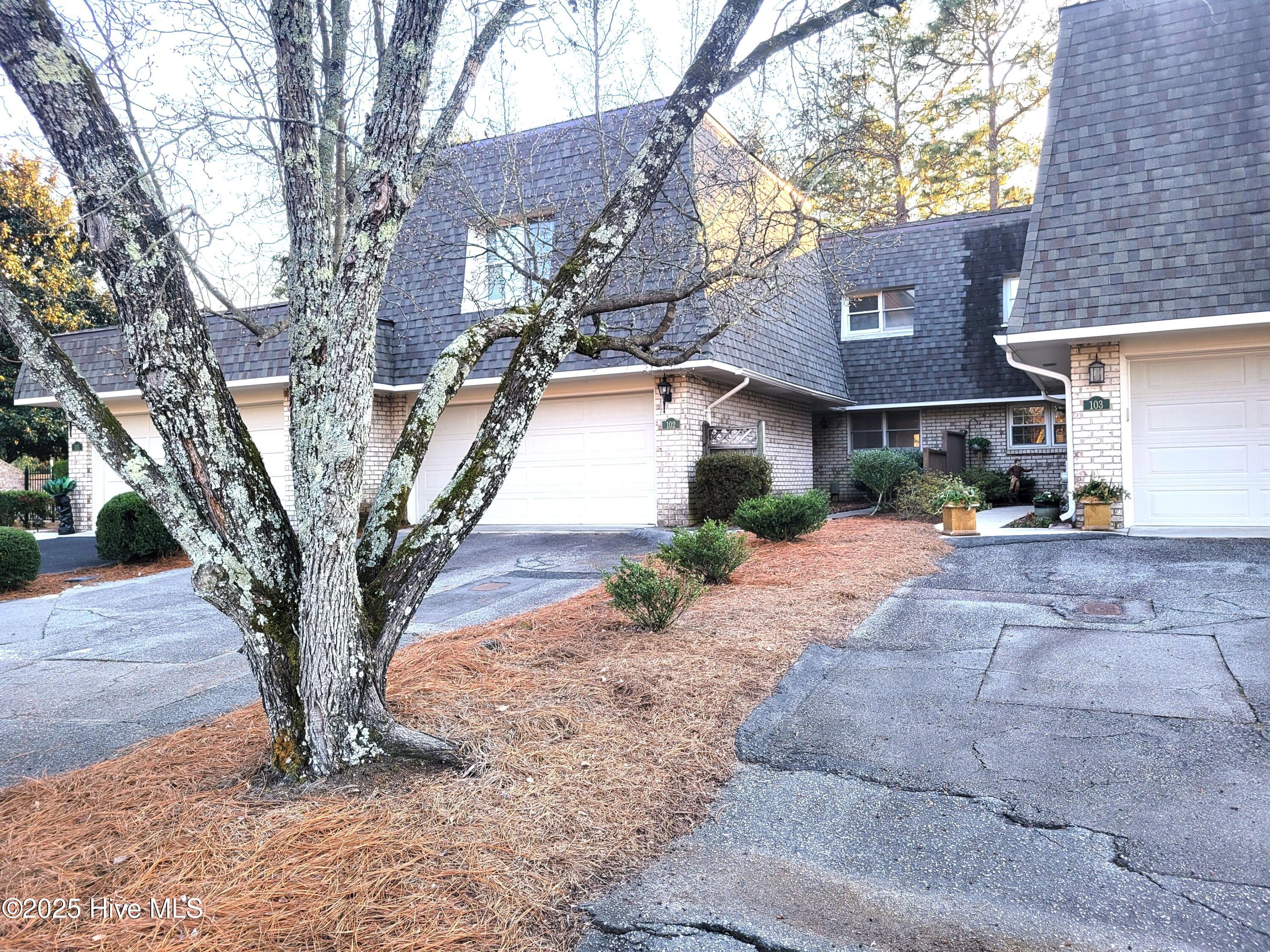 102 Wimbledon Drive Property Photo