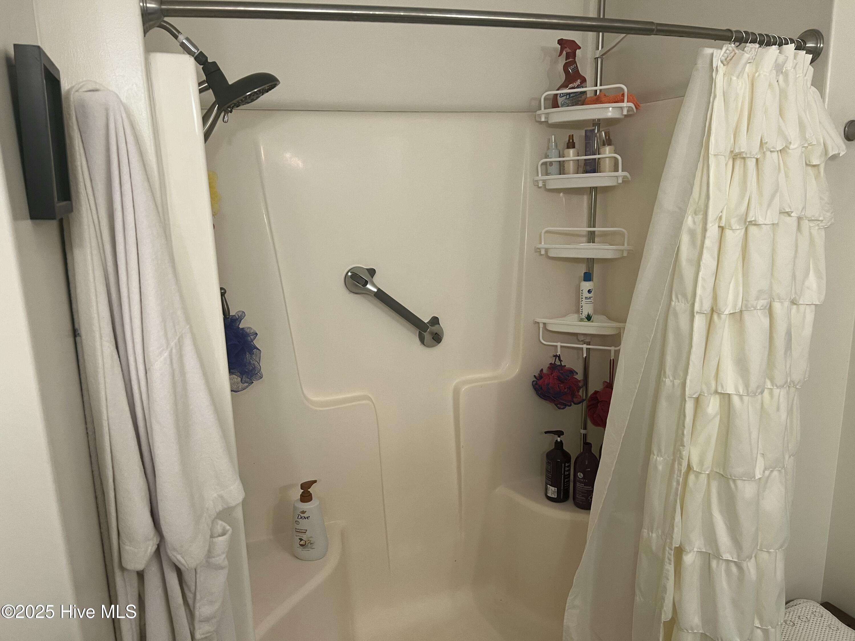 215 Oak Grove Circle Property Photo 16