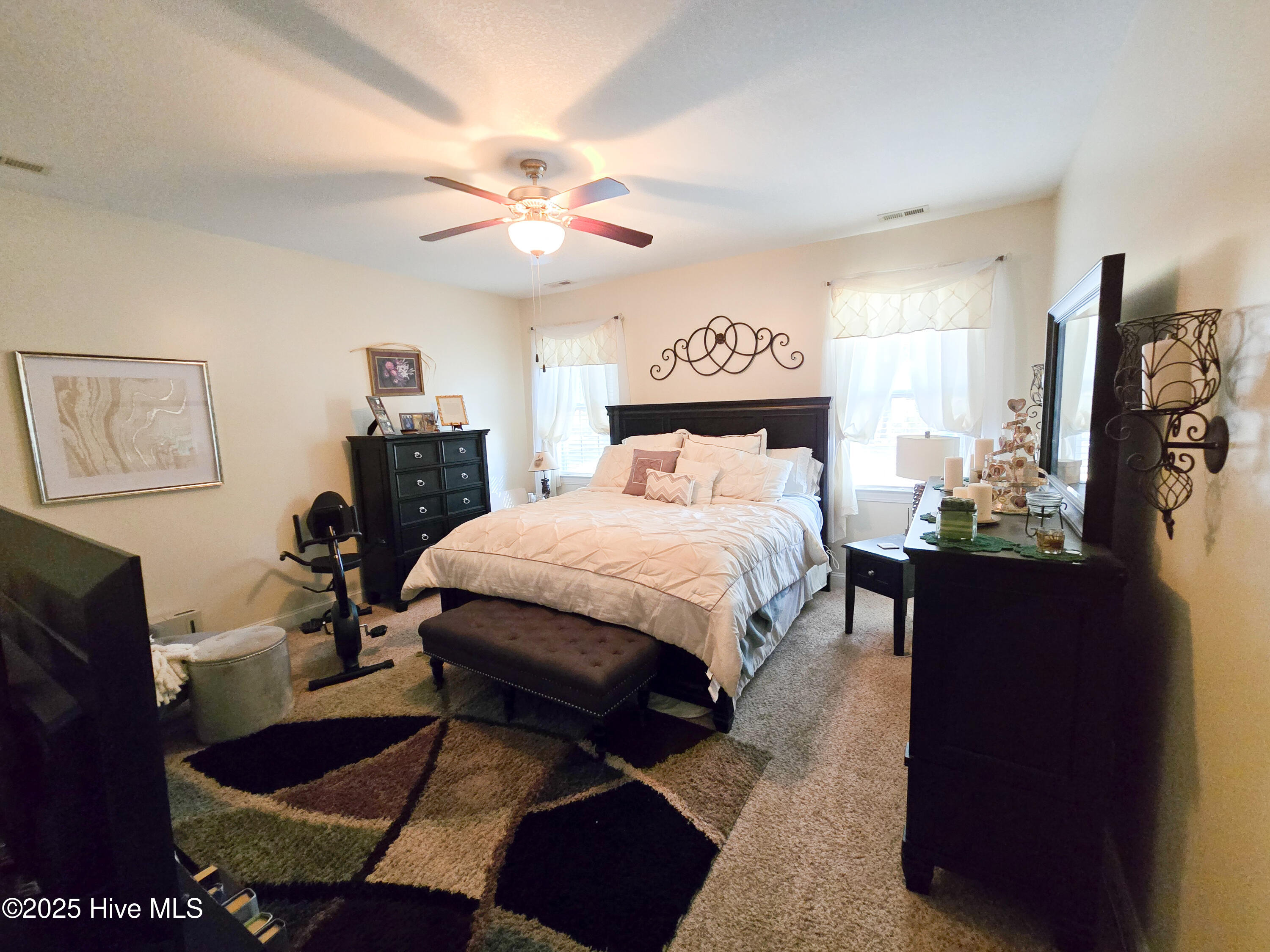 215 Oak Grove Circle Property Photo 18